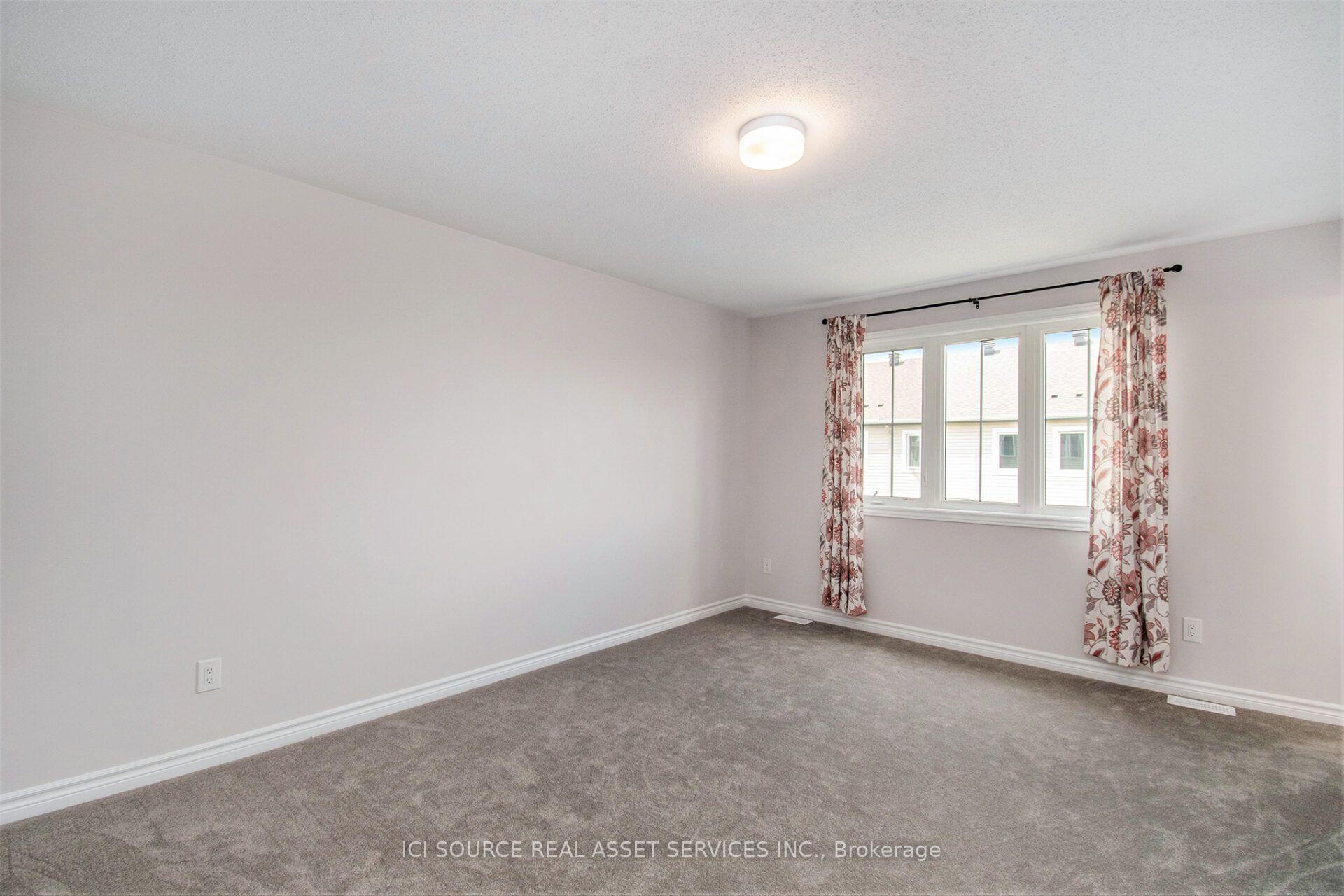 Photo 12 of 53 Mudminnow Crescent, Ottawa, Avalon West — HOMEH