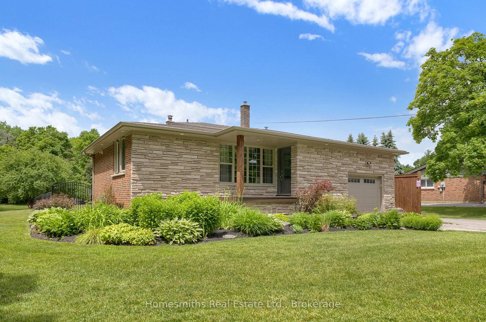 Photo 2 of 4726 Main Street, Clarington, Orono — HOMEH