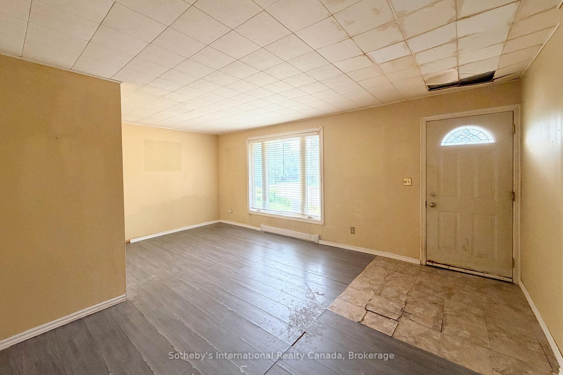 Photo 6 of 12A Valley Drive, Bracebridge — HOMEH