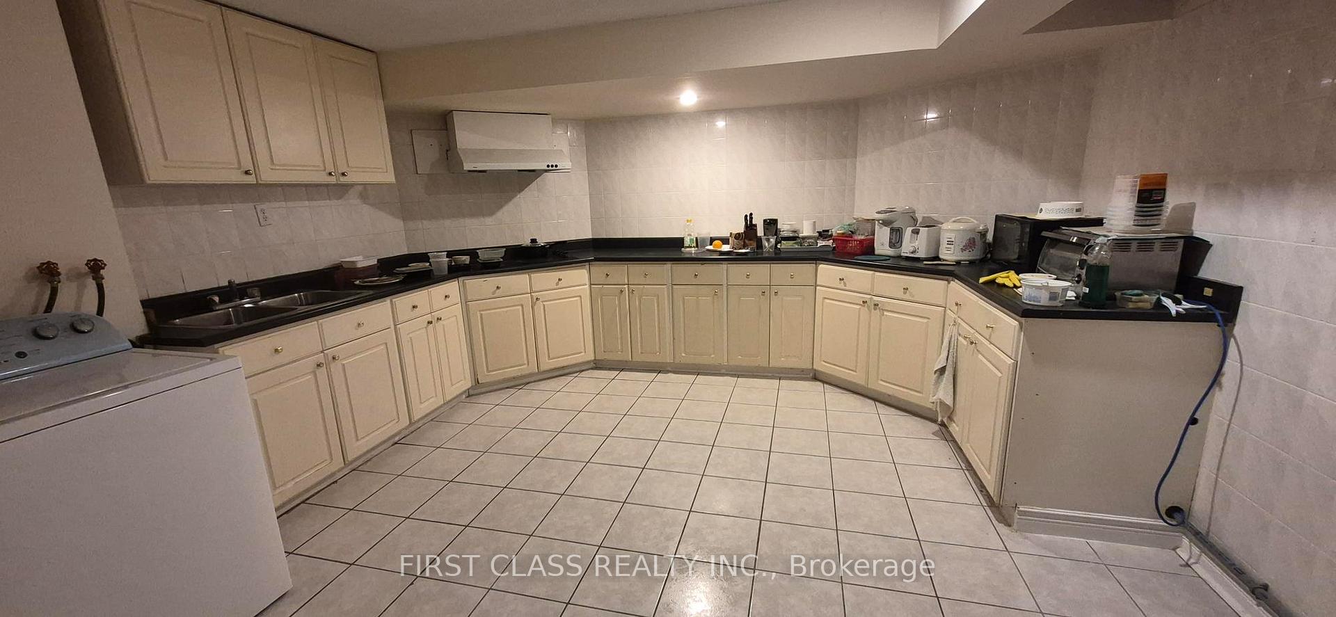 Photo 3 of Unit Basement, 2213 Rodick Road, Markham, Cachet — HOMEH