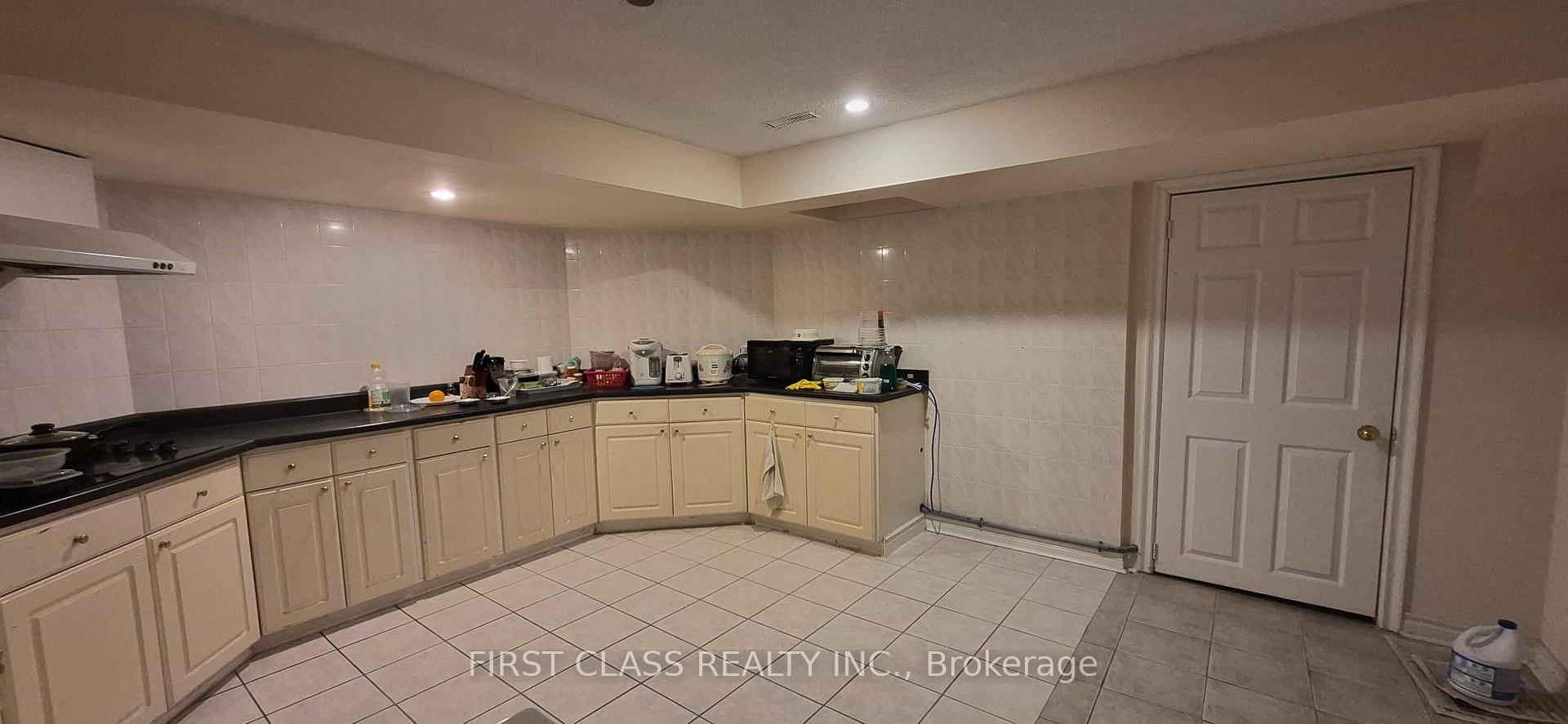 Photo 5 of Unit Basement, 2213 Rodick Road, Markham, Cachet — HOMEH