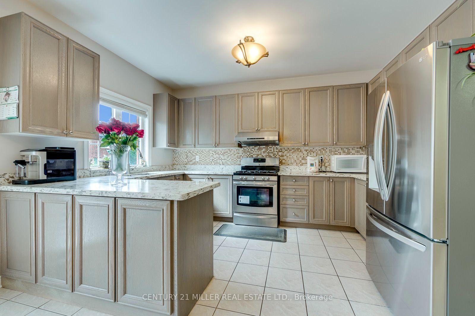 Photo 14 of 2564 North Ridge Trail, Oakville, Joshua Creek — HOMEH