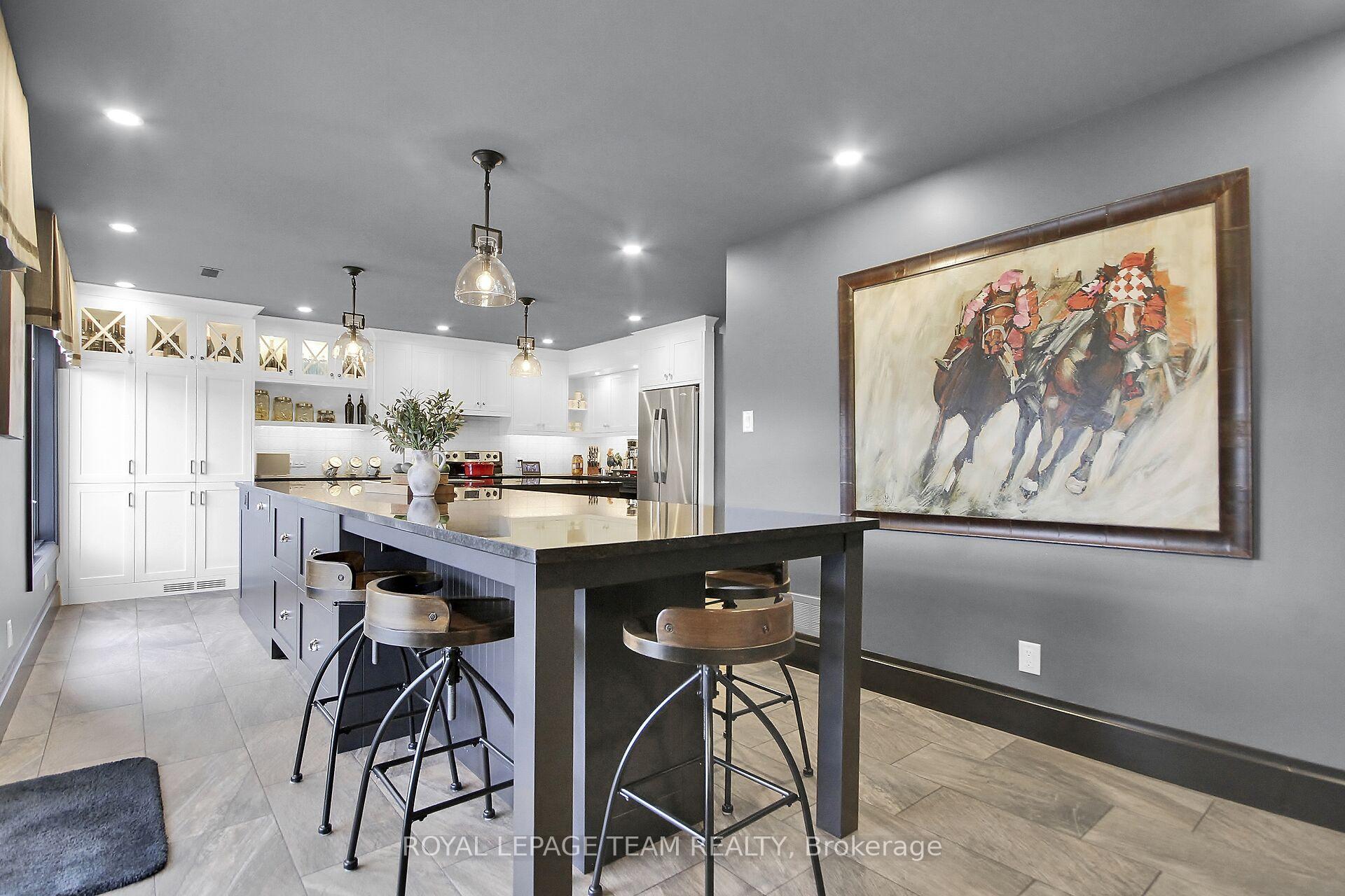Photo 10 of Unit 7, 4448 Harper Avenue, Ottawa, Carson Grove — HOMEH