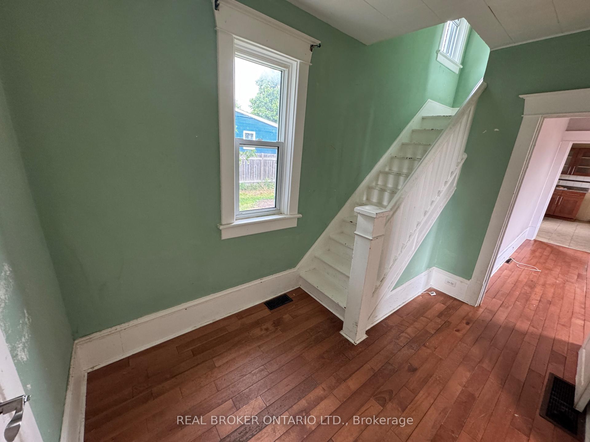 Photo 7 of 45 Alice Street, Smiths Falls, Smiths Falls — HOMEH