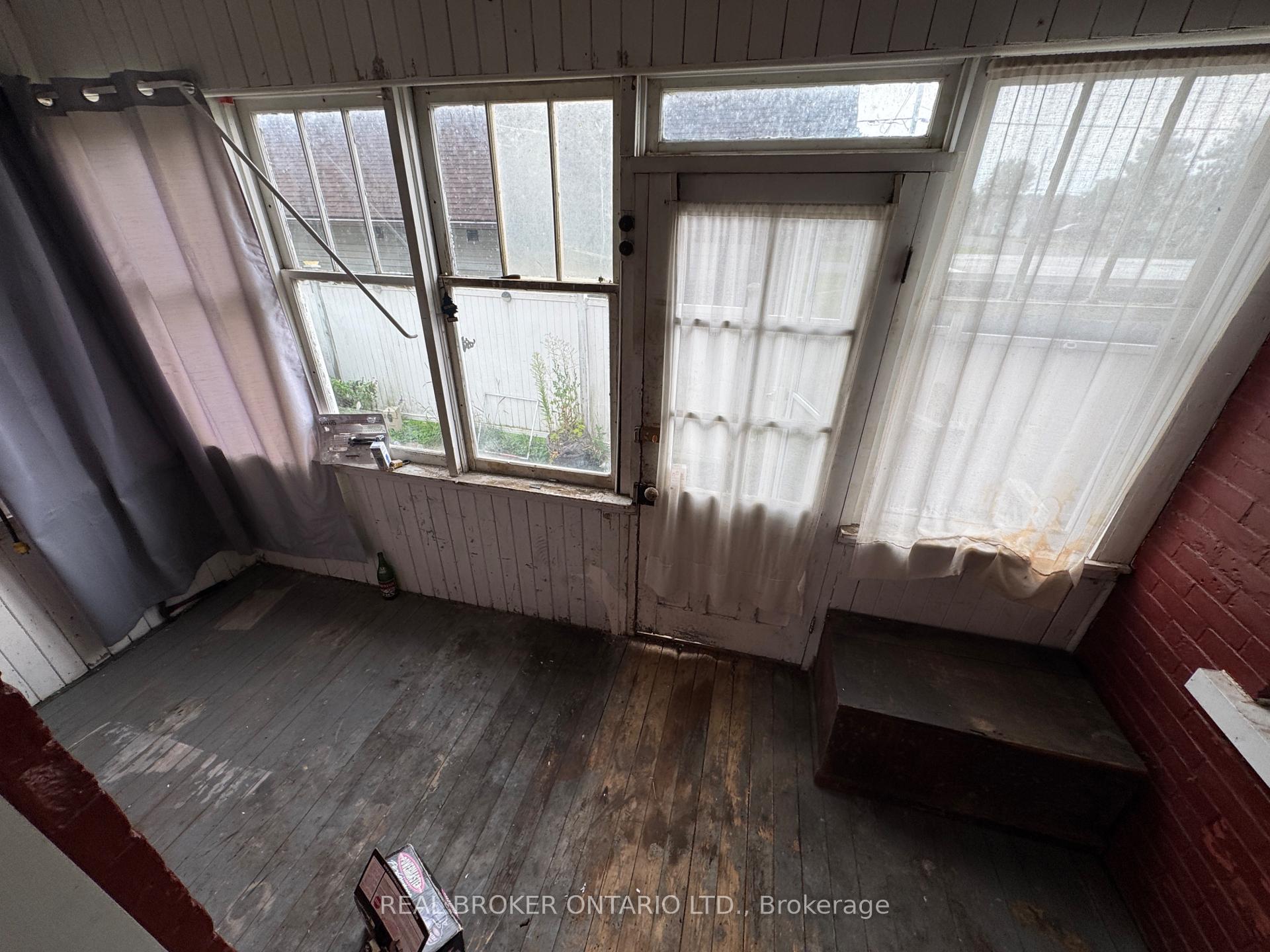 Photo 18 of 45 Alice Street, Smiths Falls, Smiths Falls — HOMEH