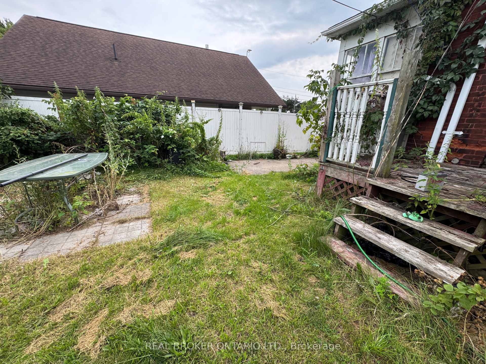 Photo 34 of 45 Alice Street, Smiths Falls, Smiths Falls — HOMEH