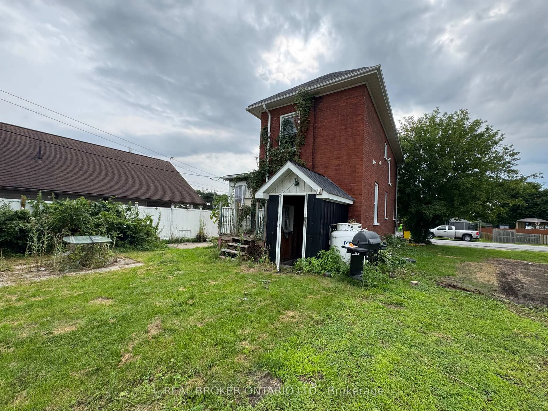 Photo 6 of 45 Alice Street, Smiths Falls, Smiths Falls — HOMEH