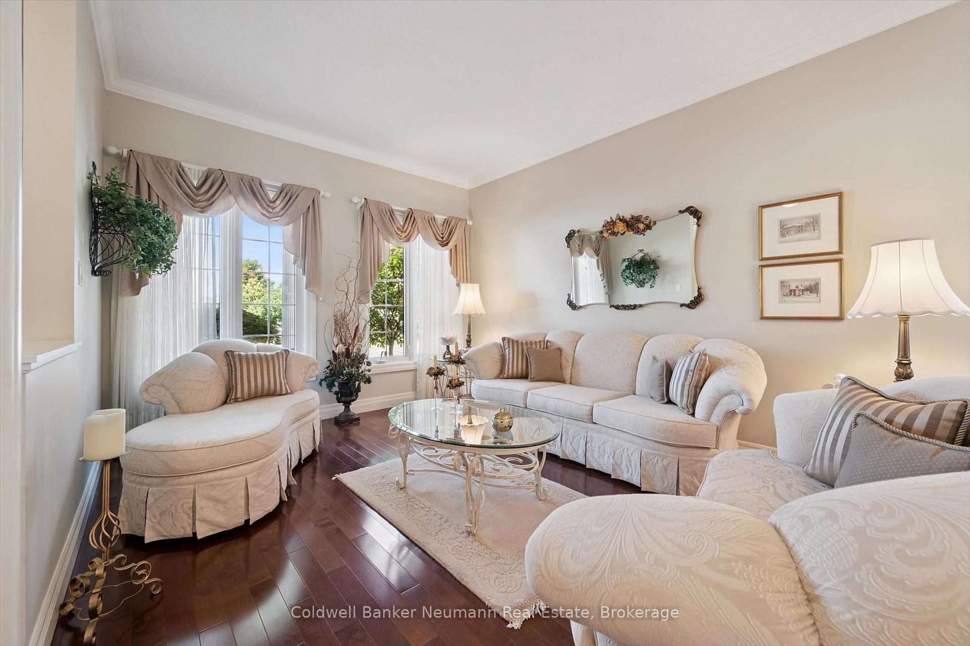 Photo 9 of 70 Bathgate Drive, Guelph, Kortright East — HOMEH
