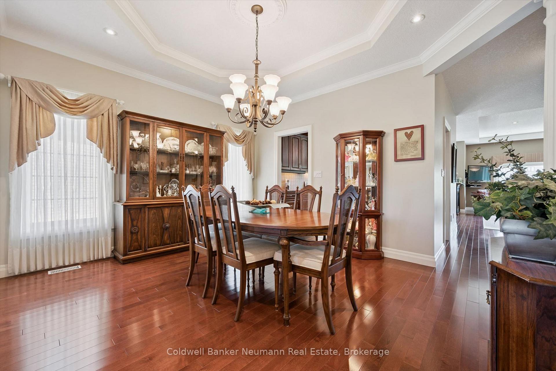 Photo 11 of 70 Bathgate Drive, Guelph, Kortright East — HOMEH