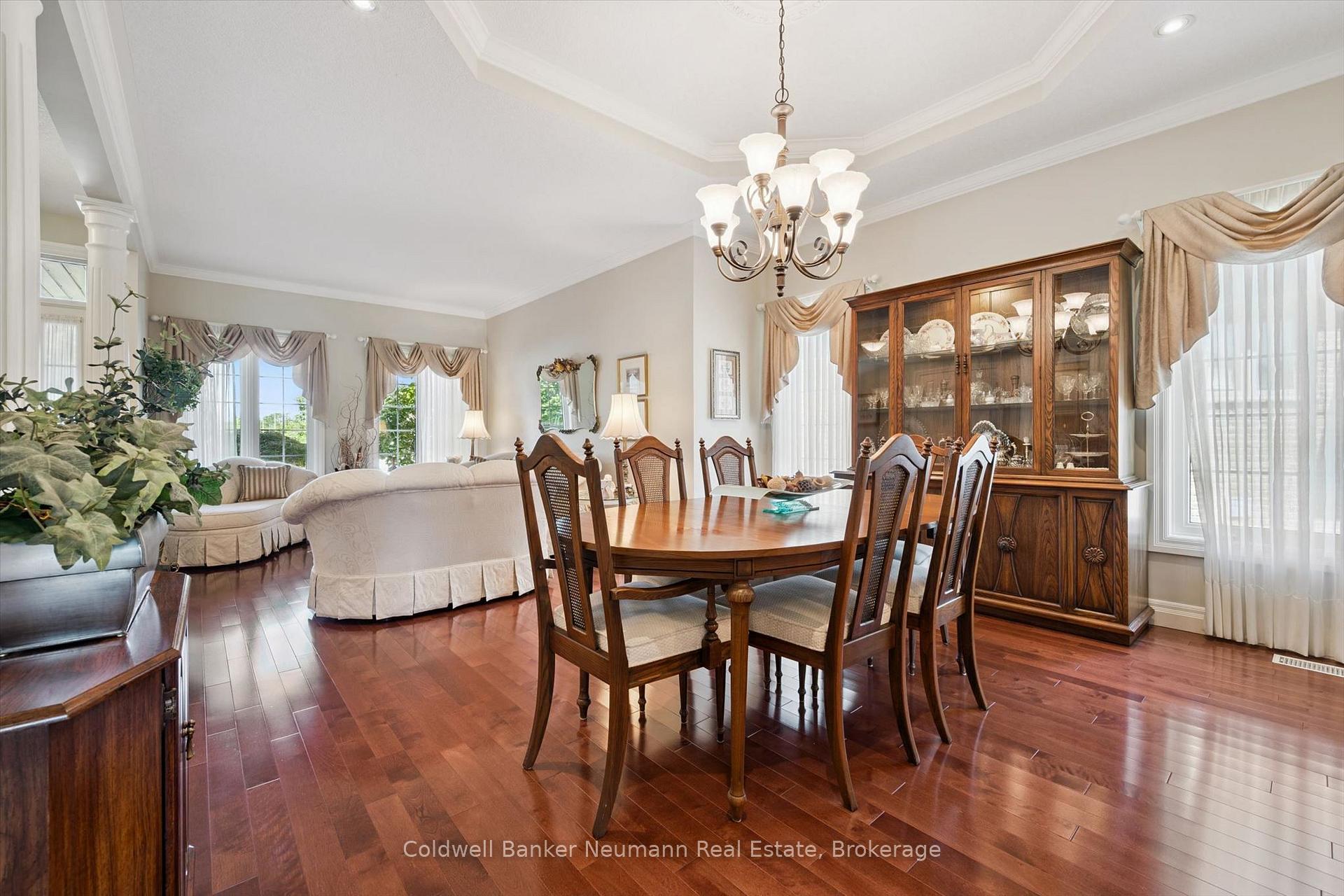 Photo 13 of 70 Bathgate Drive, Guelph, Kortright East — HOMEH