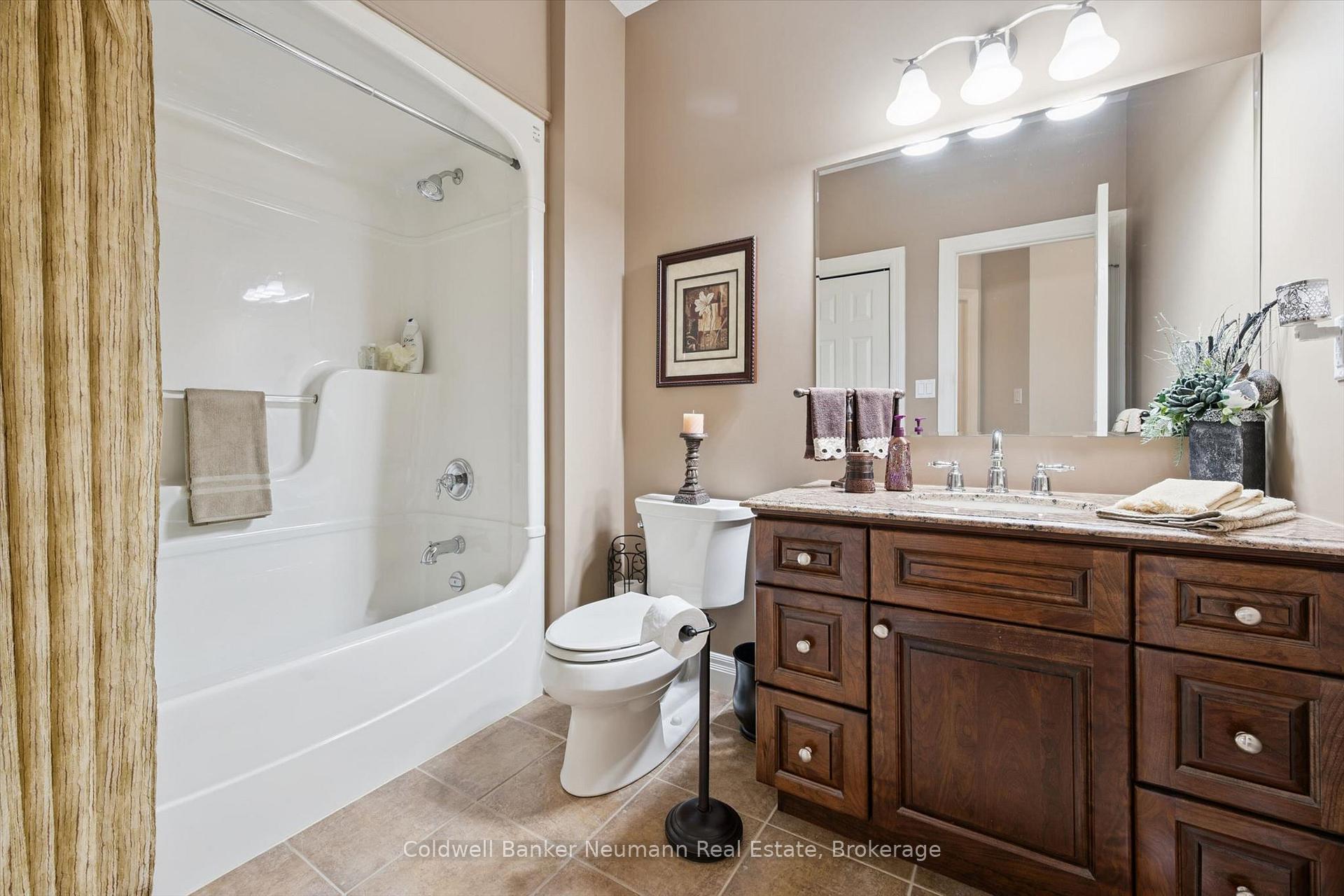 Photo 25 of 70 Bathgate Drive, Guelph, Kortright East — HOMEH