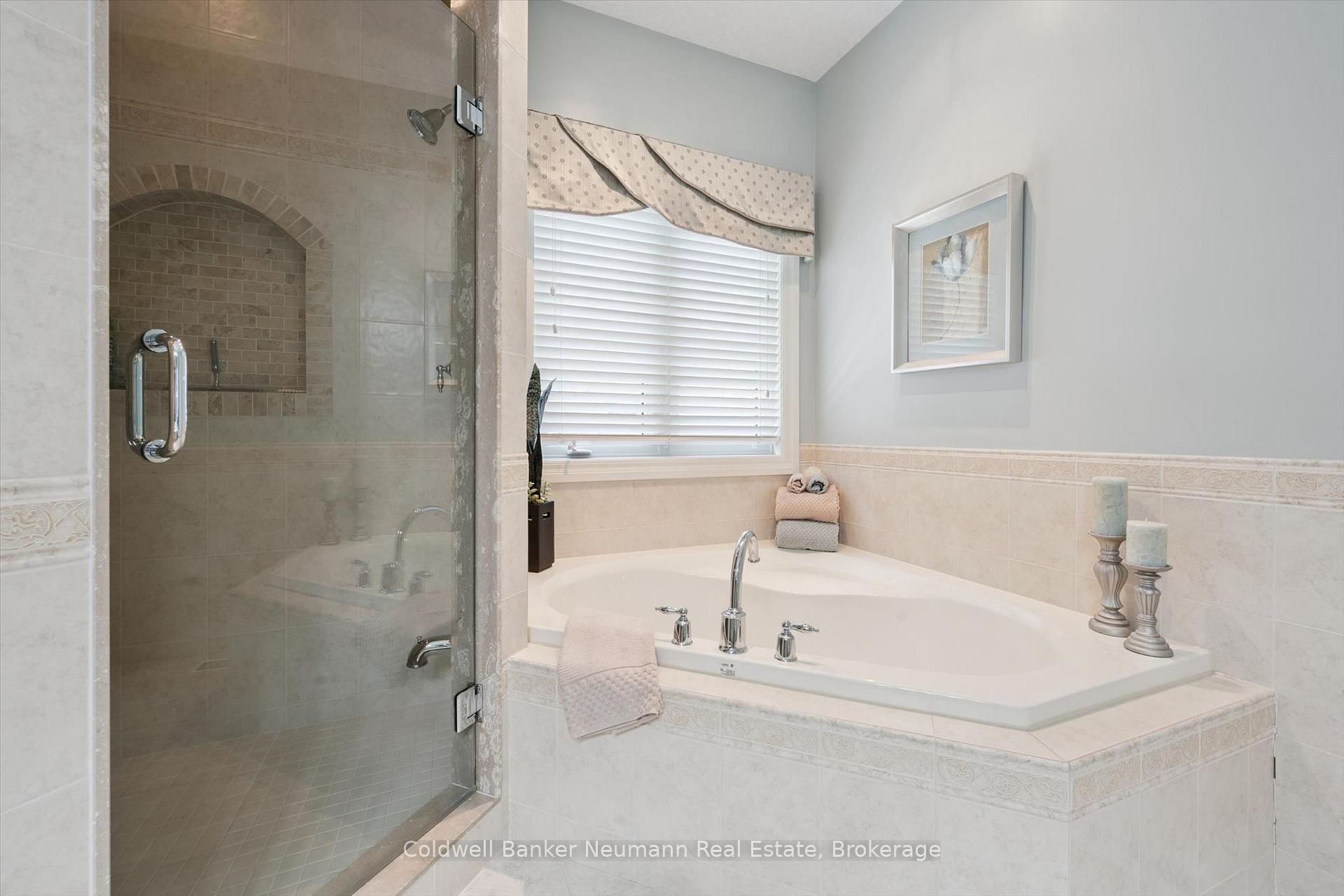 Photo 30 of 70 Bathgate Drive, Guelph, Kortright East — HOMEH