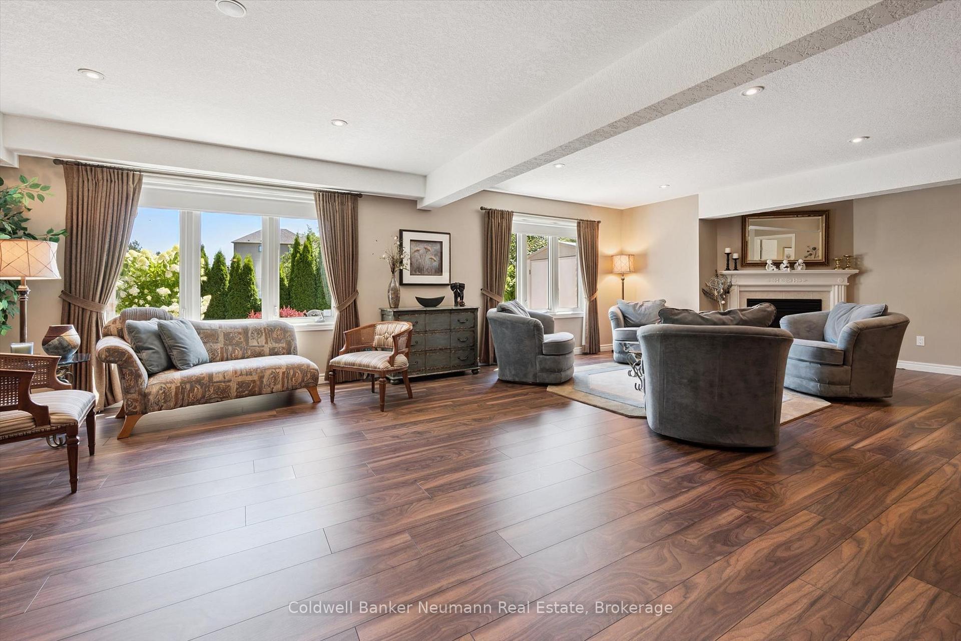 Photo 31 of 70 Bathgate Drive, Guelph, Kortright East — HOMEH