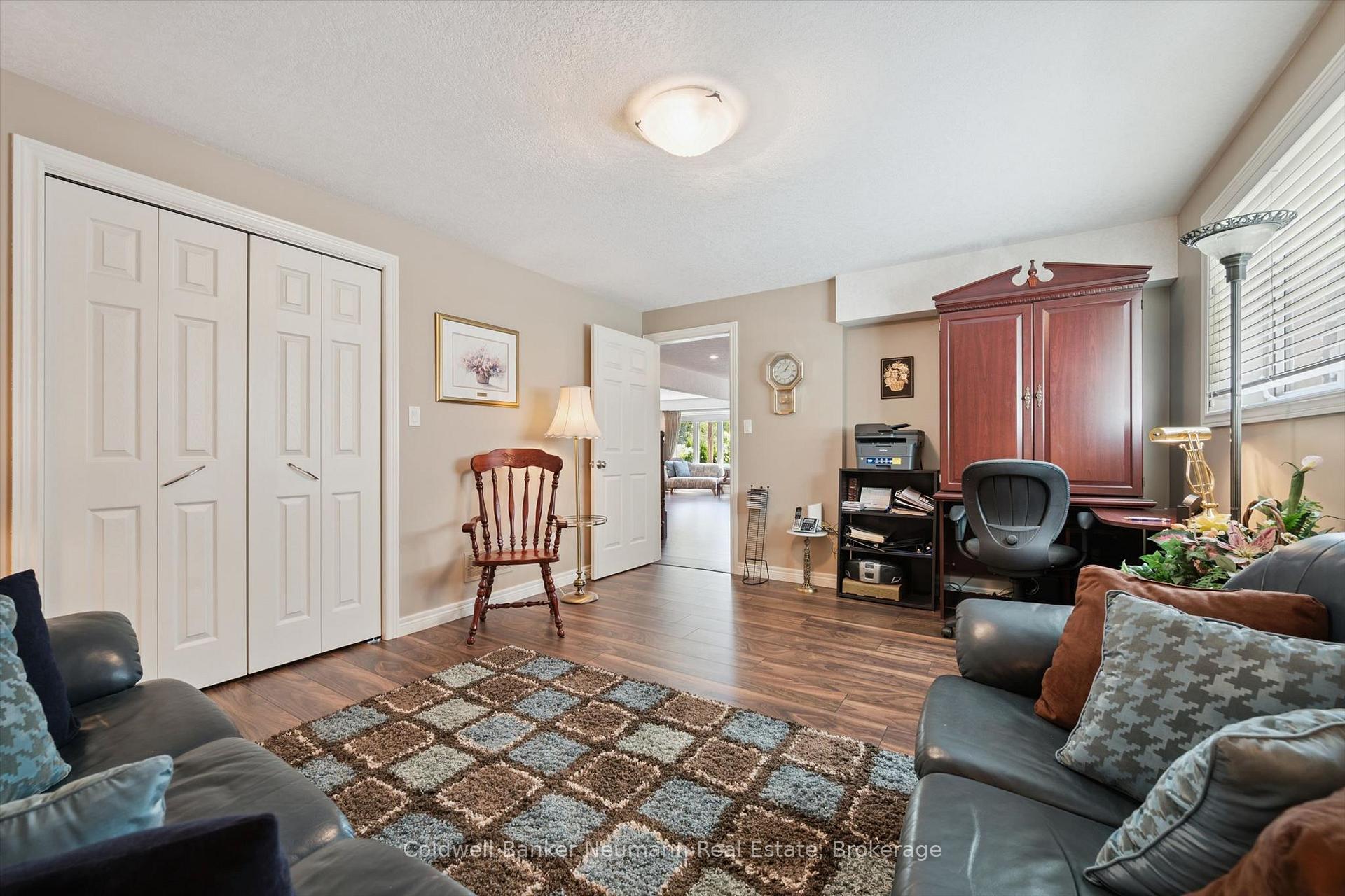 Photo 41 of 70 Bathgate Drive, Guelph, Kortright East — HOMEH
