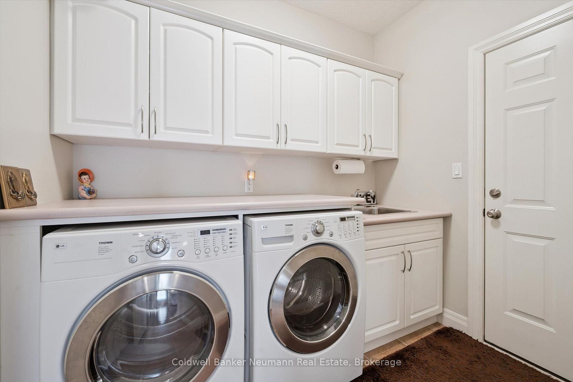 Photo 44 of 70 Bathgate Drive, Guelph, Kortright East — HOMEH