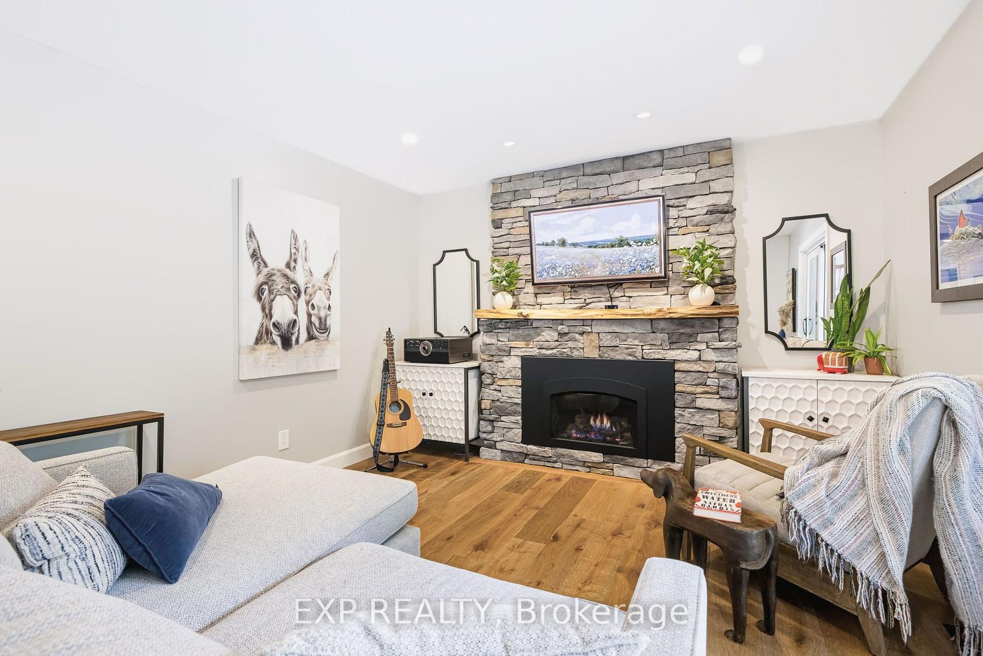 Photo 31 of 50 Hesse Crescent, Ottawa, Stittsville (Central) — HOMEH
