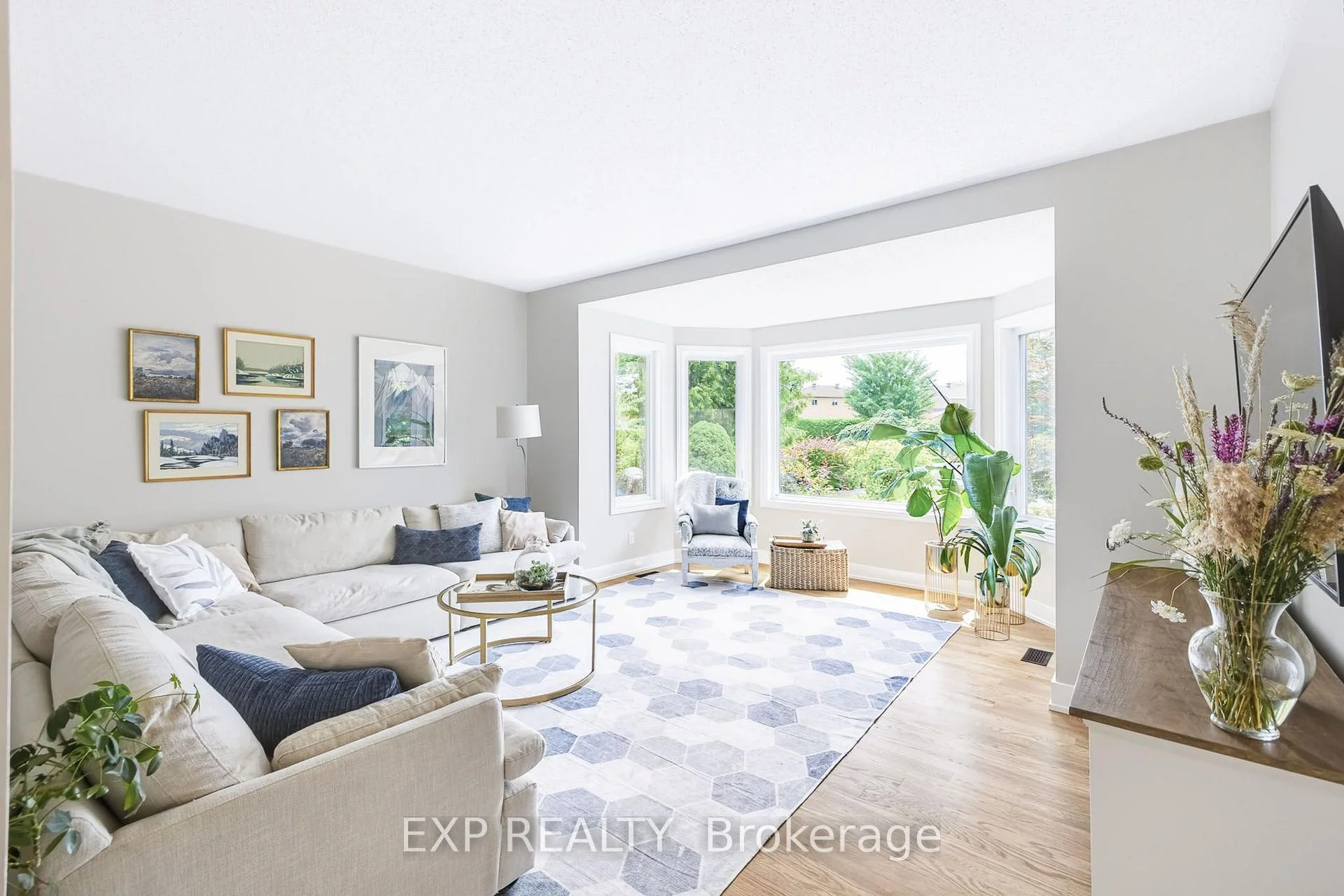 Photo 9 of 50 Hesse Crescent, Ottawa, Stittsville (Central) — HOMEH