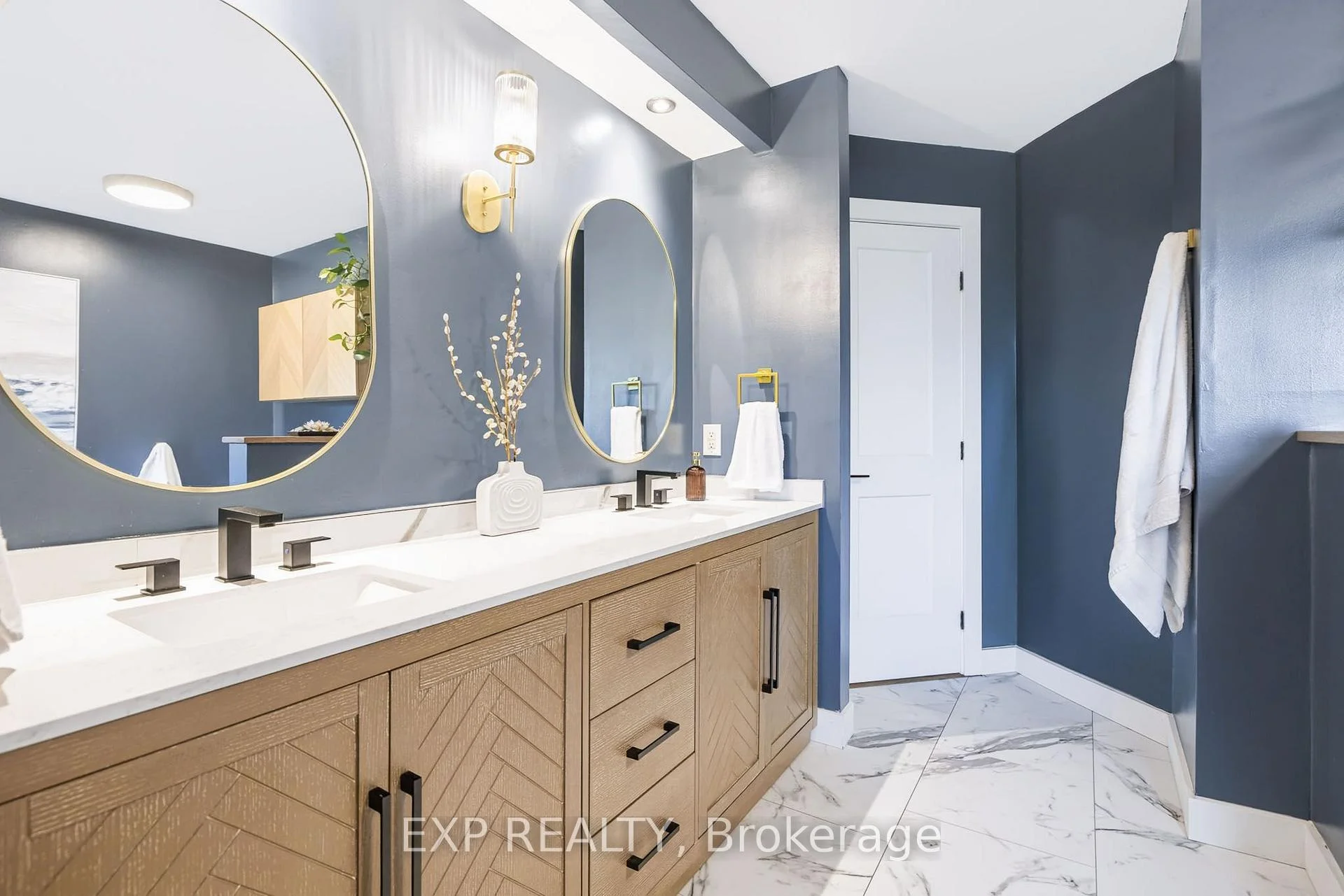 Photo 50 of 50 Hesse Crescent, Ottawa, Stittsville (Central) — HOMEH