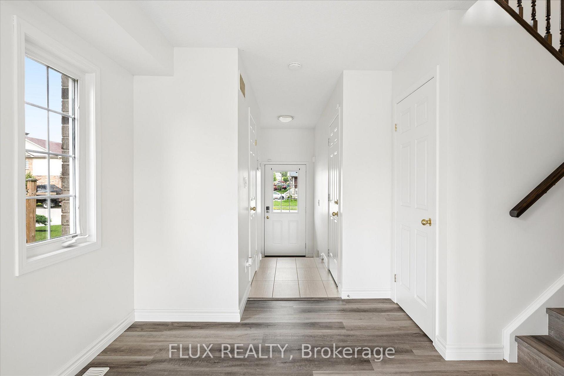 Photo 7 of 1389 Countrystone Drive, Kitchener, Westvale — HOMEH
