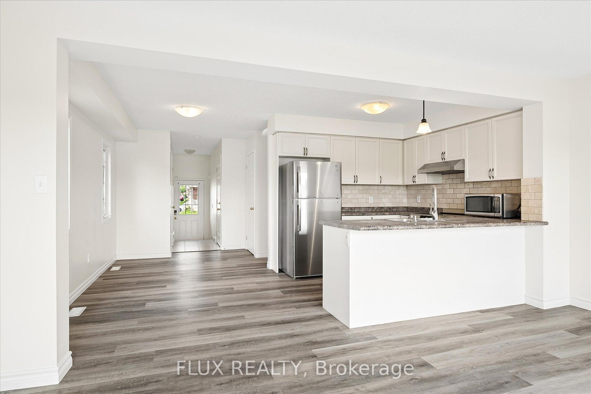 Photo 8 of 1389 Countrystone Drive, Kitchener, Westvale — HOMEH