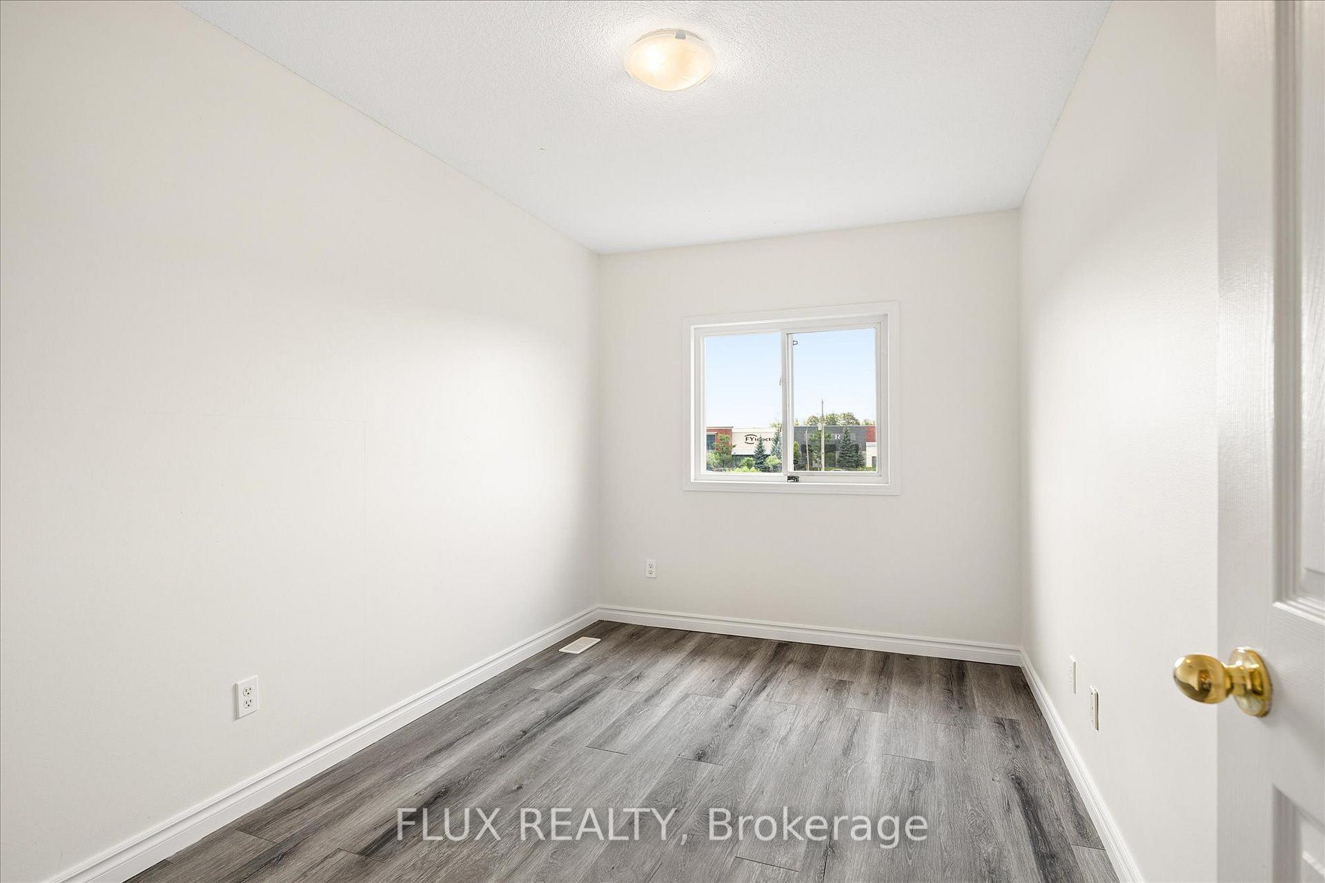Photo 20 of 1389 Countrystone Drive, Kitchener, Westvale — HOMEH