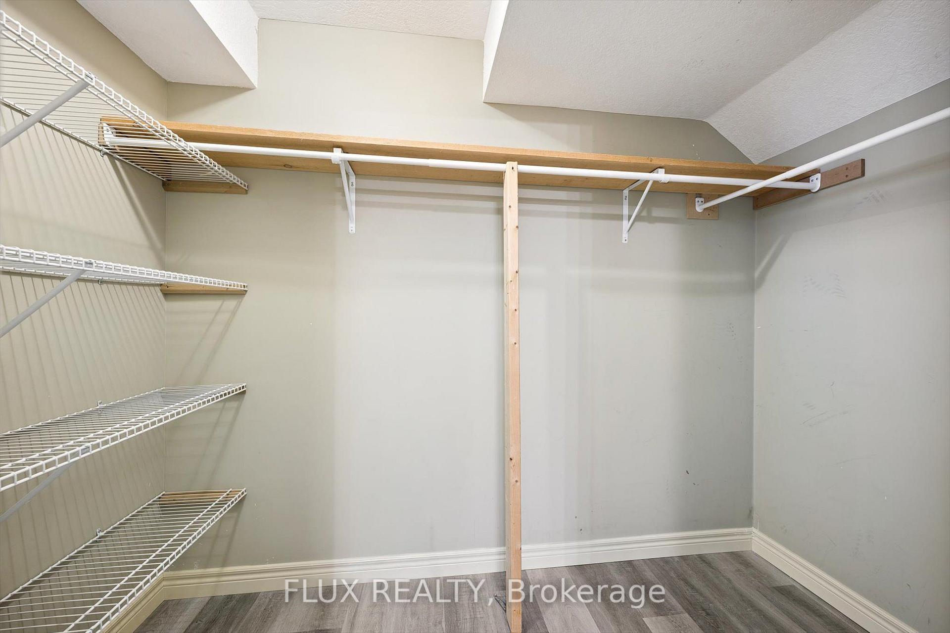 Photo 33 of 1389 Countrystone Drive, Kitchener, Westvale — HOMEH