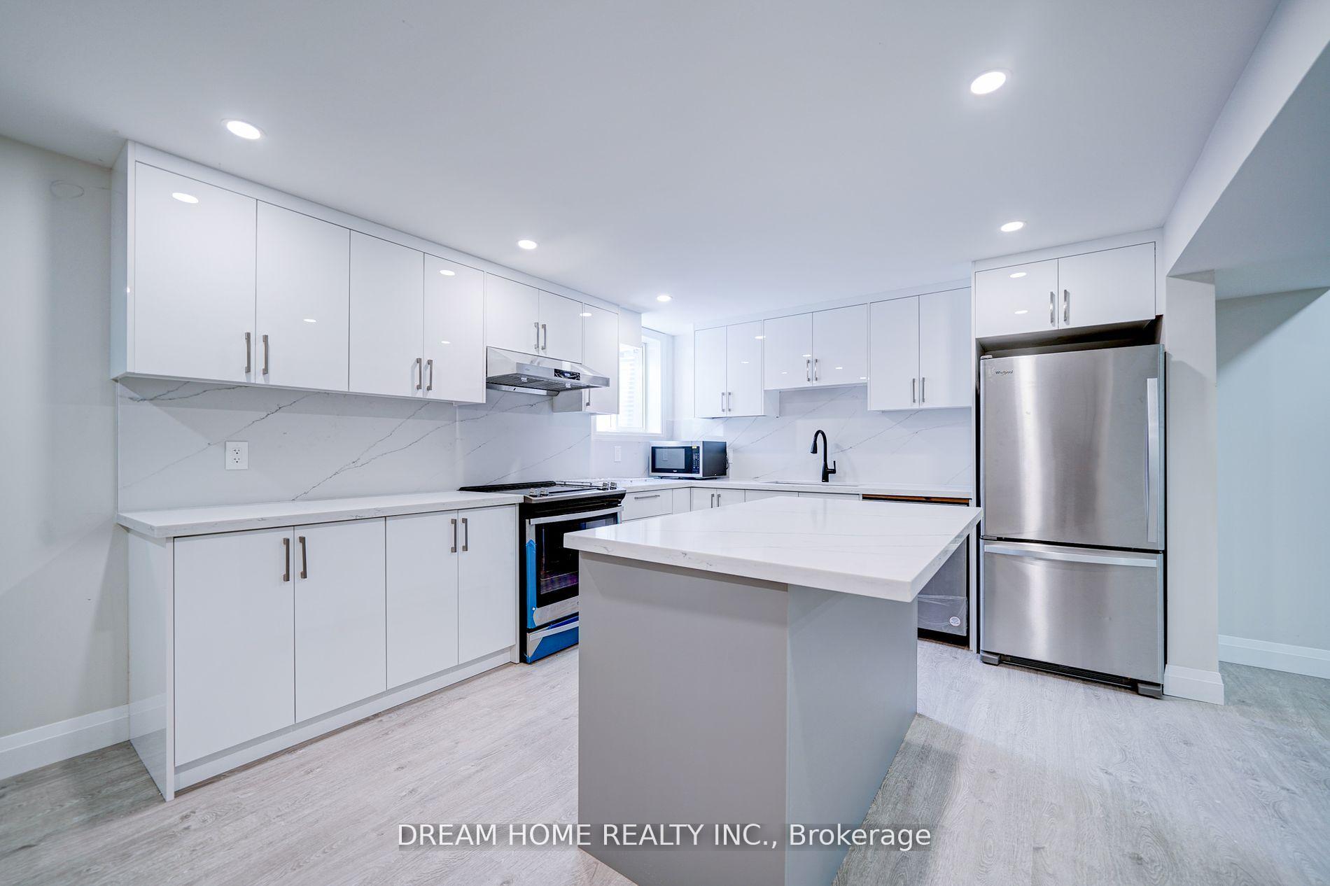 Photo 7 of Unit Lower, 23 Manorcrest Street, Brampton, Central Park — HOMEH