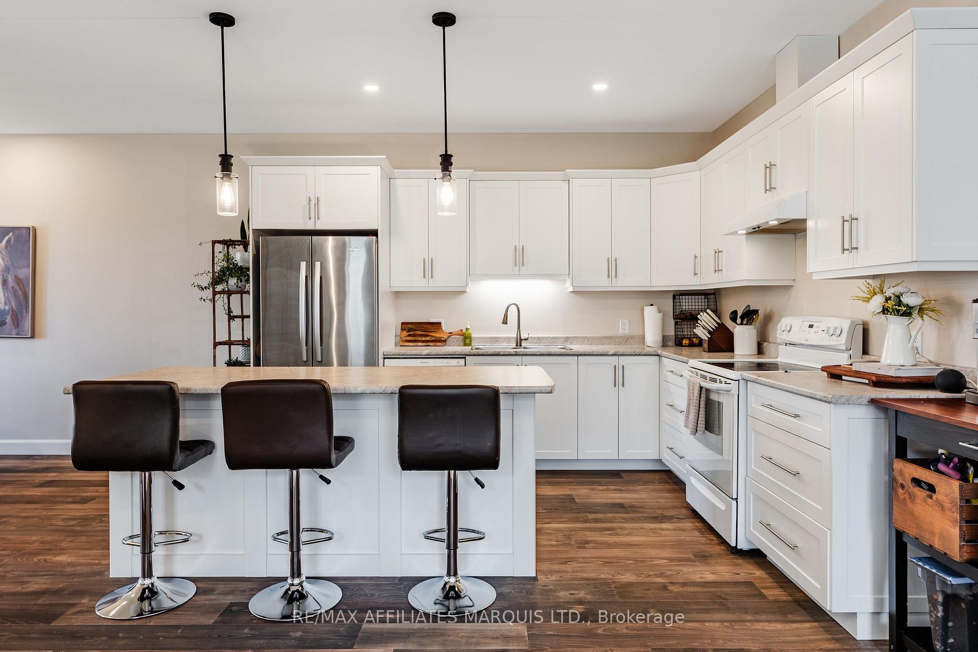 Photo 7 of 2391 Watson Crescent, Cornwall, Cornwall — HOMEH