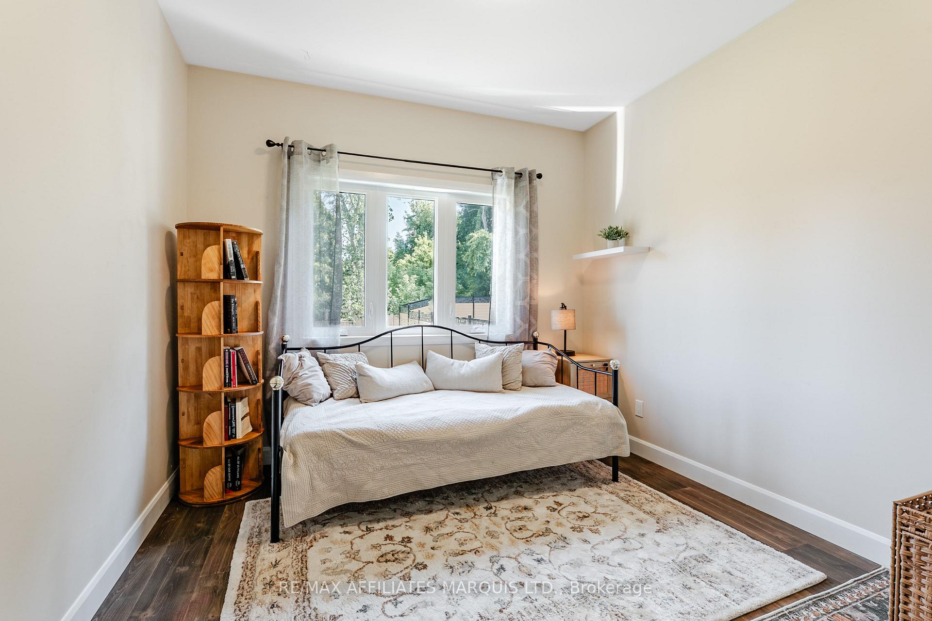 Photo 20 of 2391 Watson Crescent, Cornwall, Cornwall — HOMEH