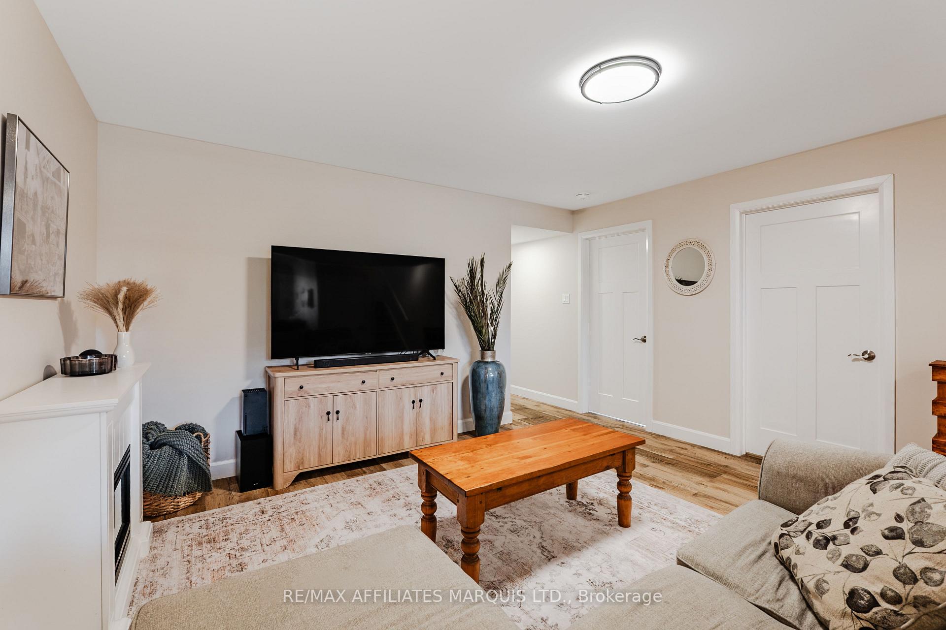 Photo 28 of 2391 Watson Crescent, Cornwall, Cornwall — HOMEH
