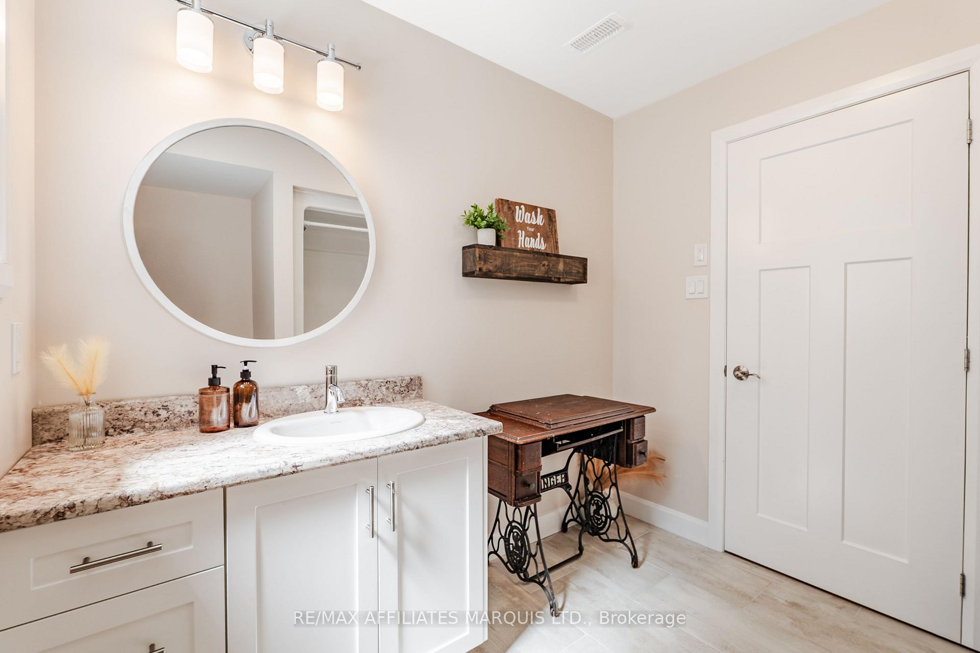 Photo 33 of 2391 Watson Crescent, Cornwall, Cornwall — HOMEH