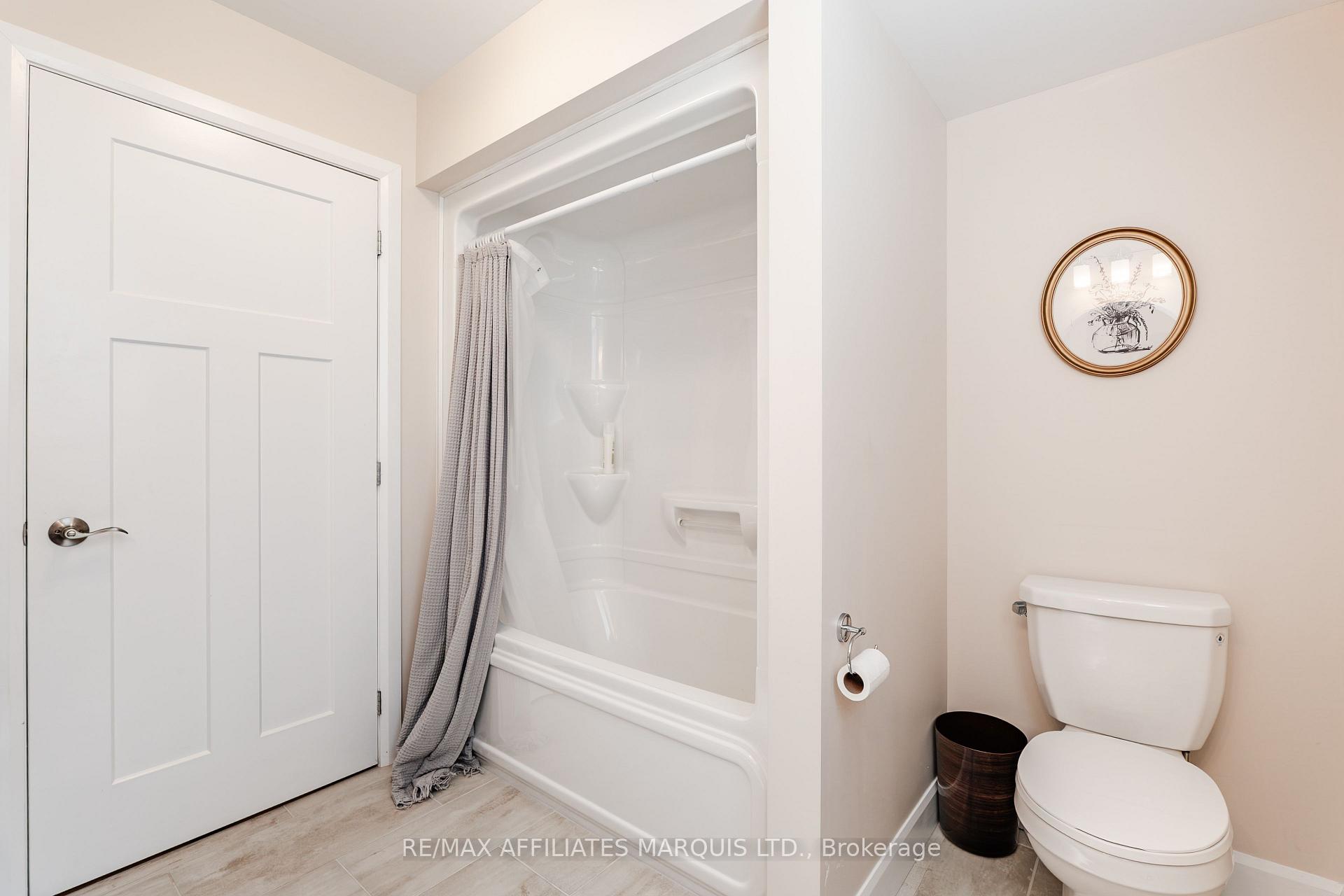 Photo 34 of 2391 Watson Crescent, Cornwall, Cornwall — HOMEH