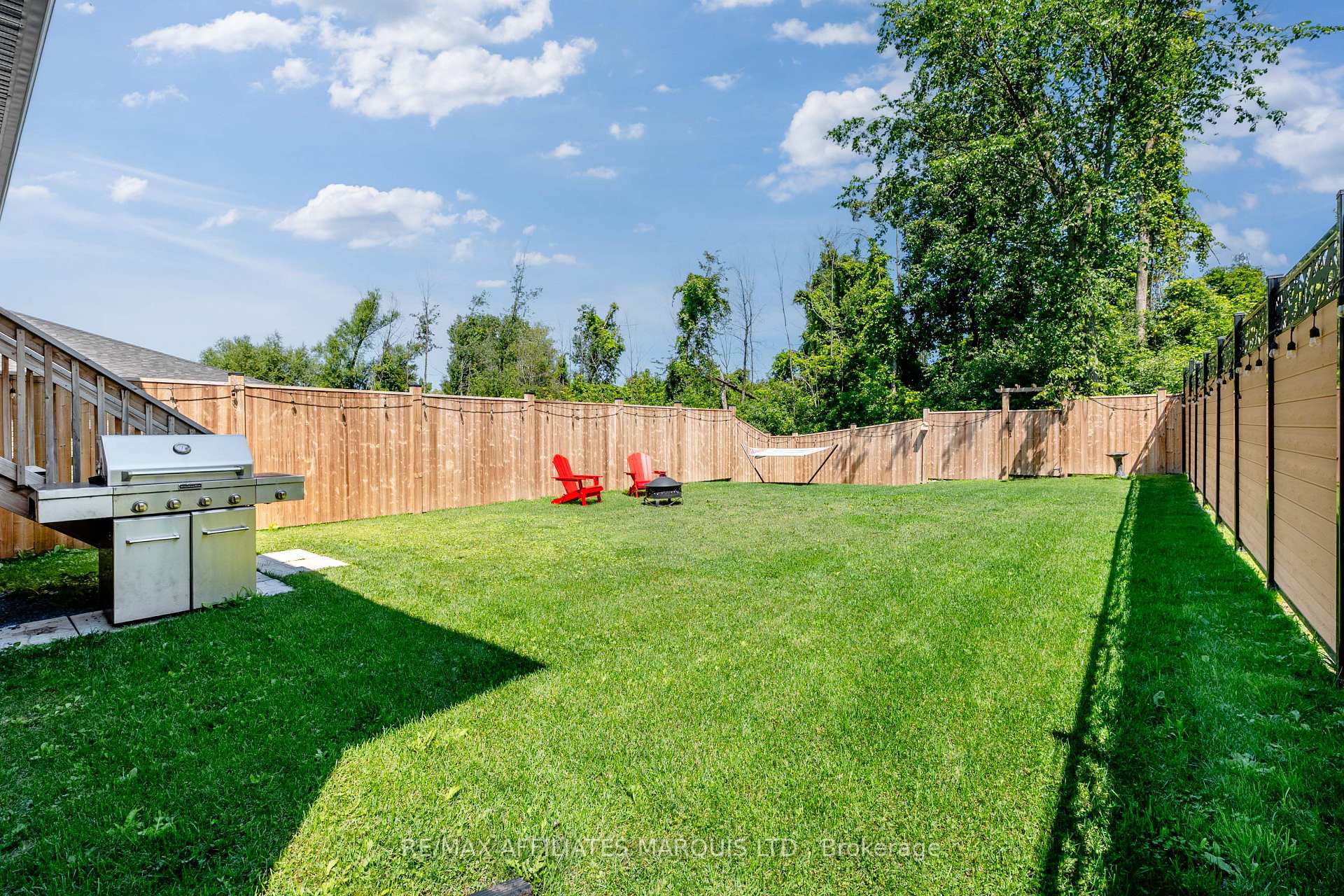 Photo 39 of 2391 Watson Crescent, Cornwall, Cornwall — HOMEH