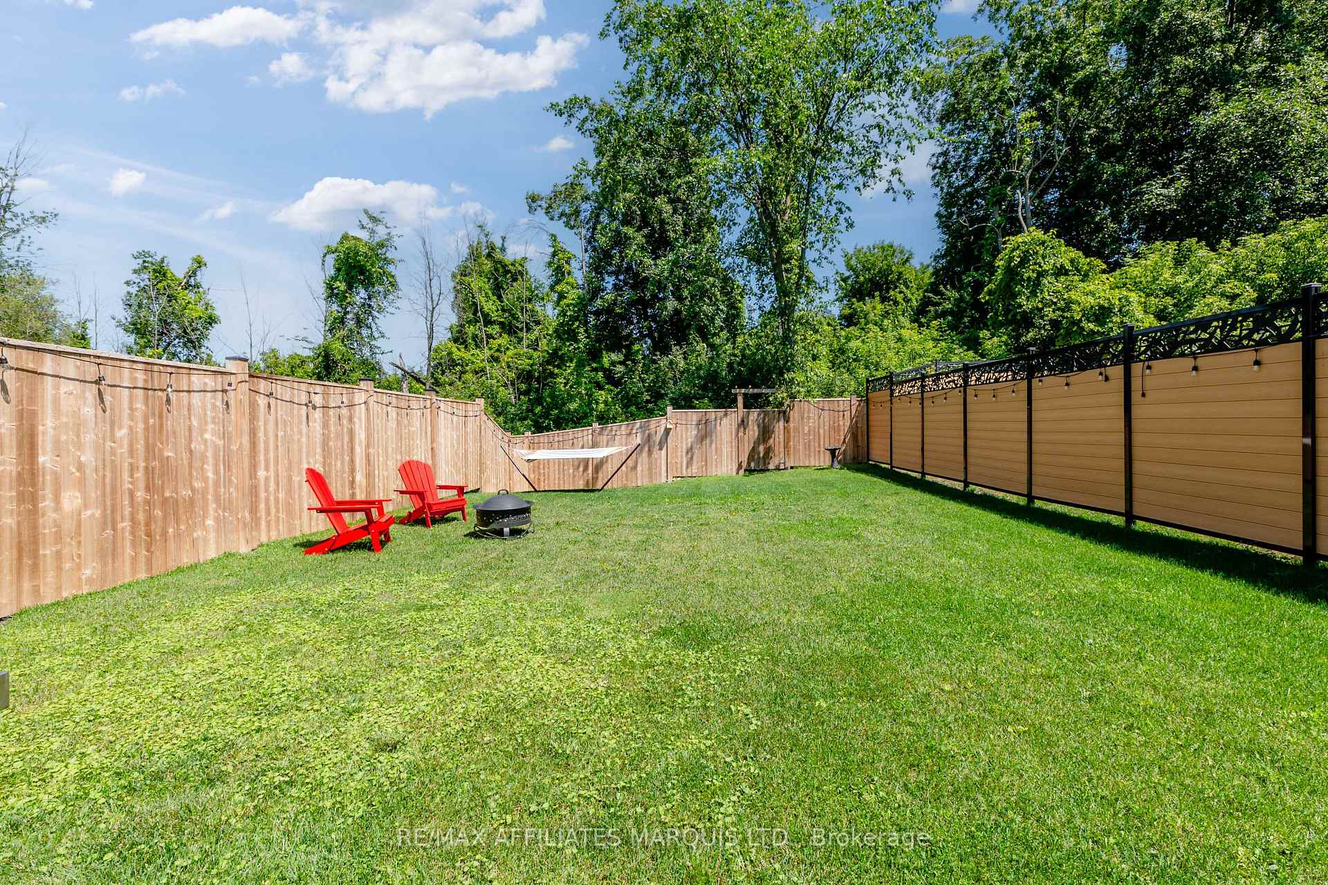 Photo 40 of 2391 Watson Crescent, Cornwall, Cornwall — HOMEH