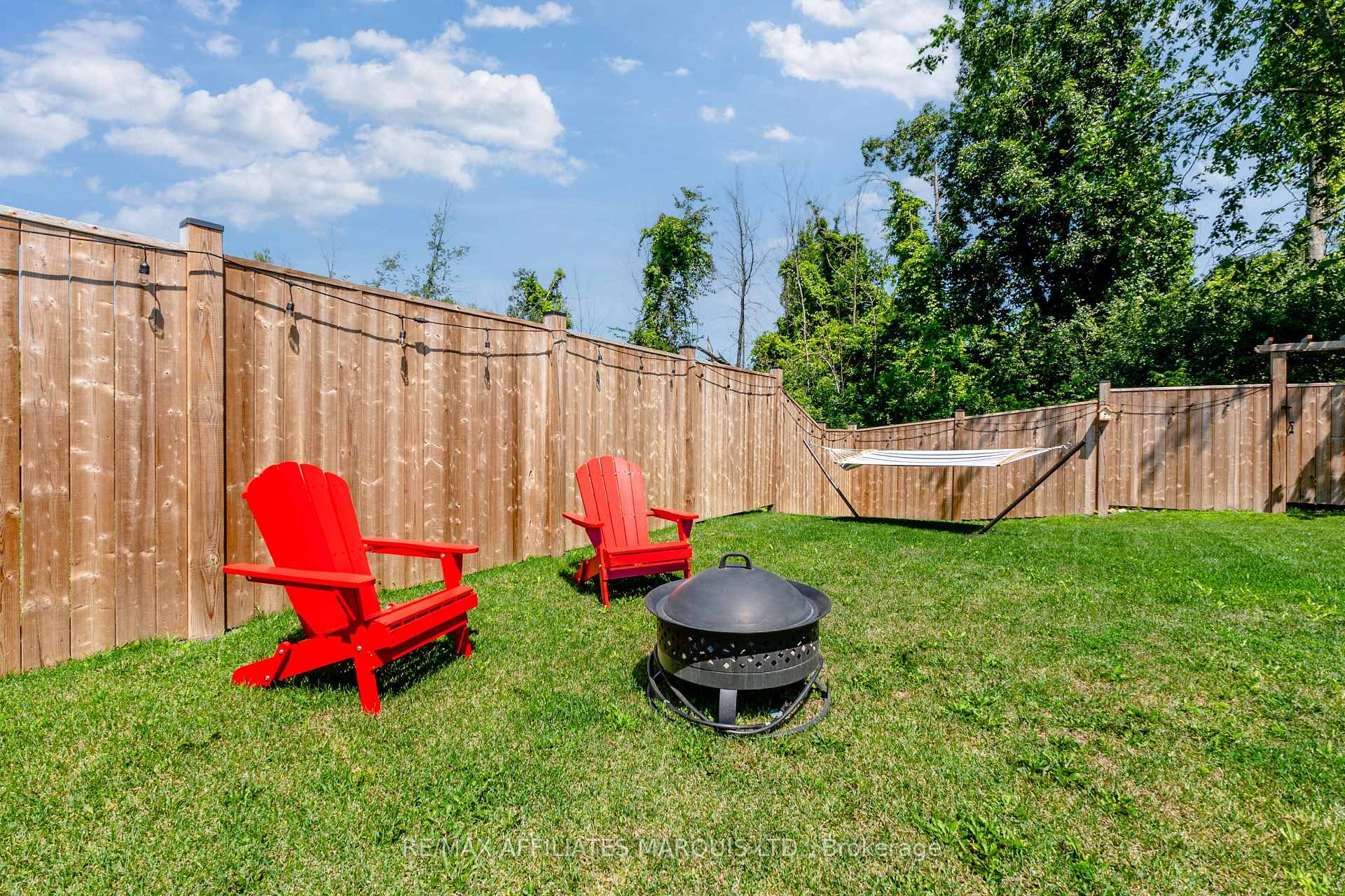 Photo 41 of 2391 Watson Crescent, Cornwall, Cornwall — HOMEH