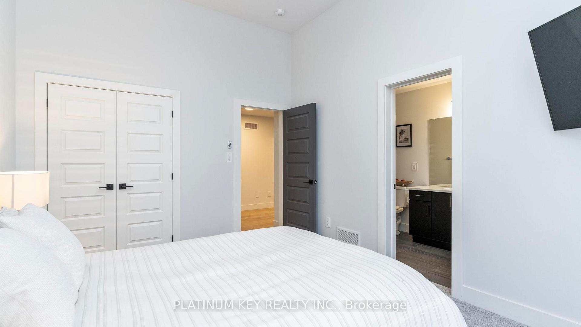 Photo 24 of 83 Daventry Way, Middlesex Centre, Kilworth — HOMEH