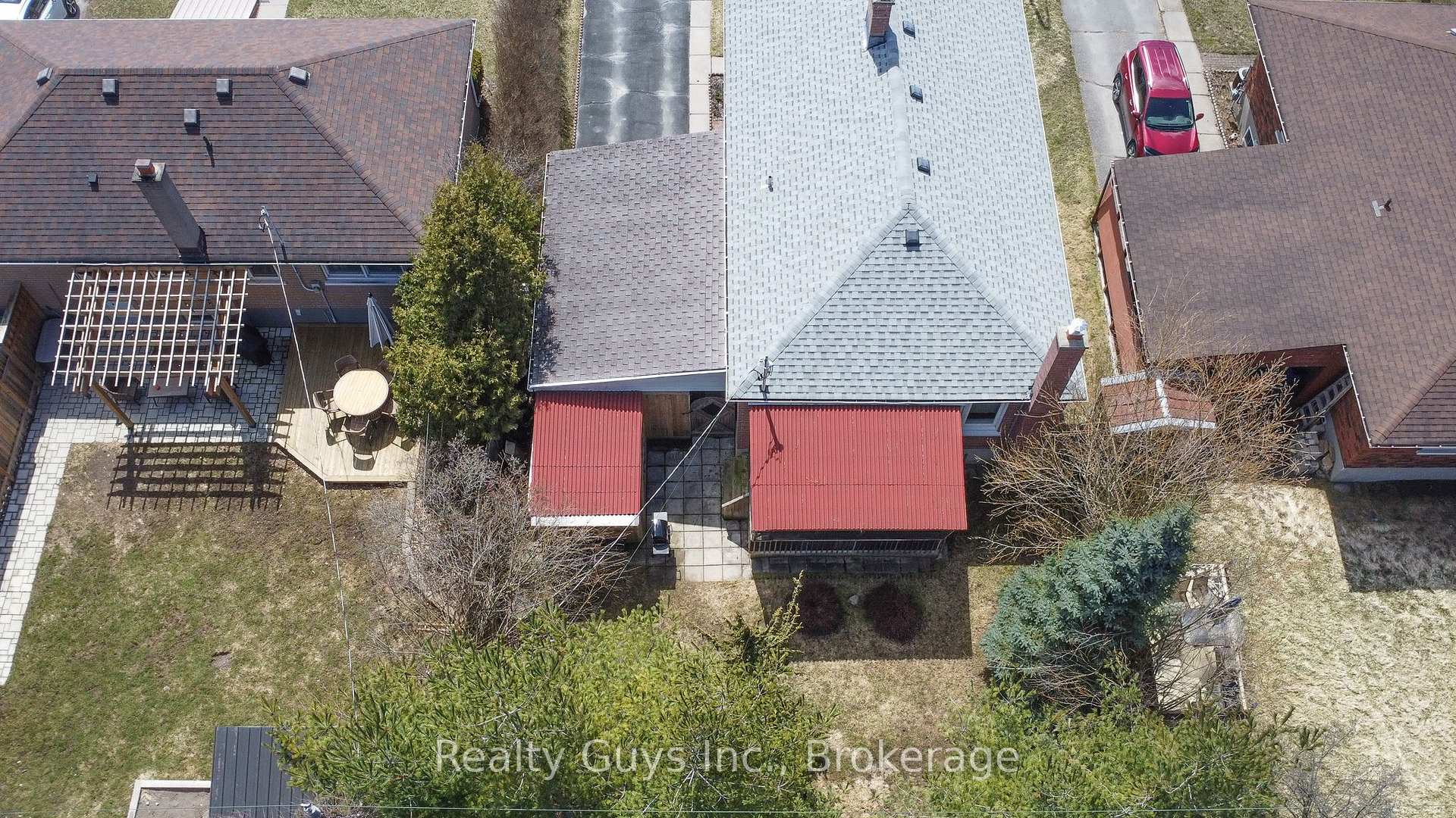 Photo 4 of 734 Crawford Place, Peterborough, Otonabee Ward 1 — HOMEH