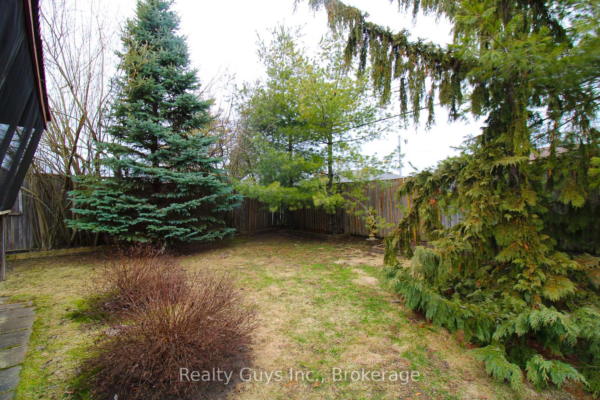 Photo 7 of 734 Crawford Place, Peterborough, Otonabee Ward 1 — HOMEH