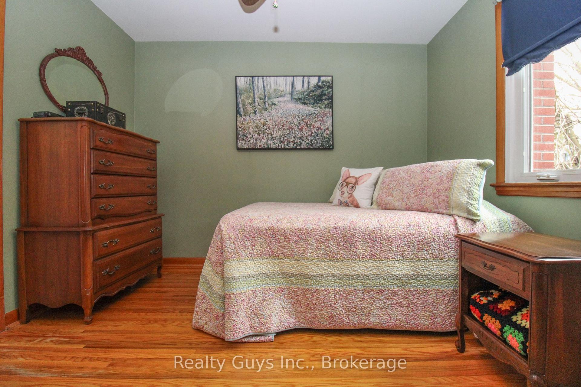 Photo 24 of 734 Crawford Place, Peterborough, Otonabee Ward 1 — HOMEH