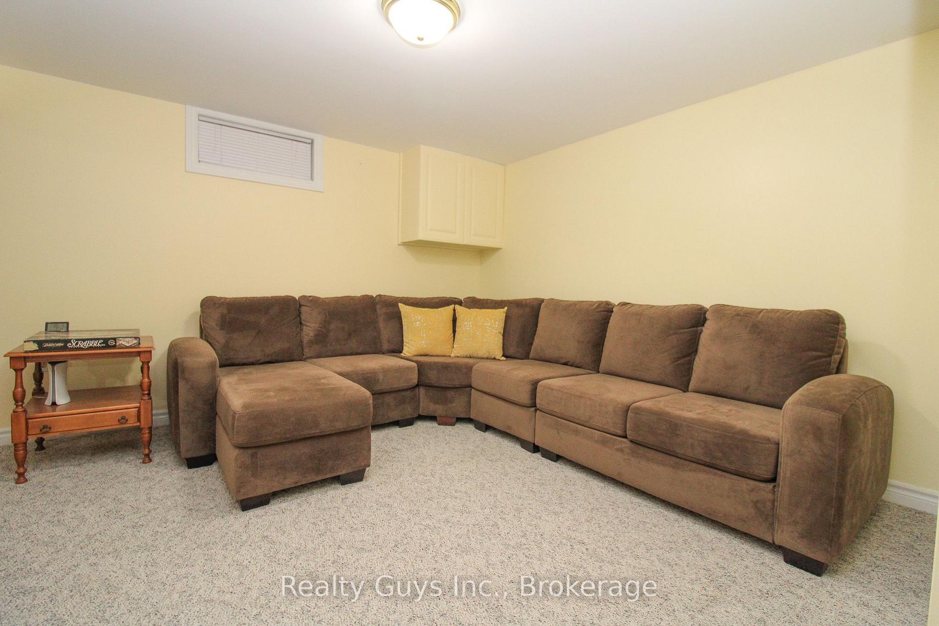 Photo 38 of 734 Crawford Place, Peterborough, Otonabee Ward 1 — HOMEH
