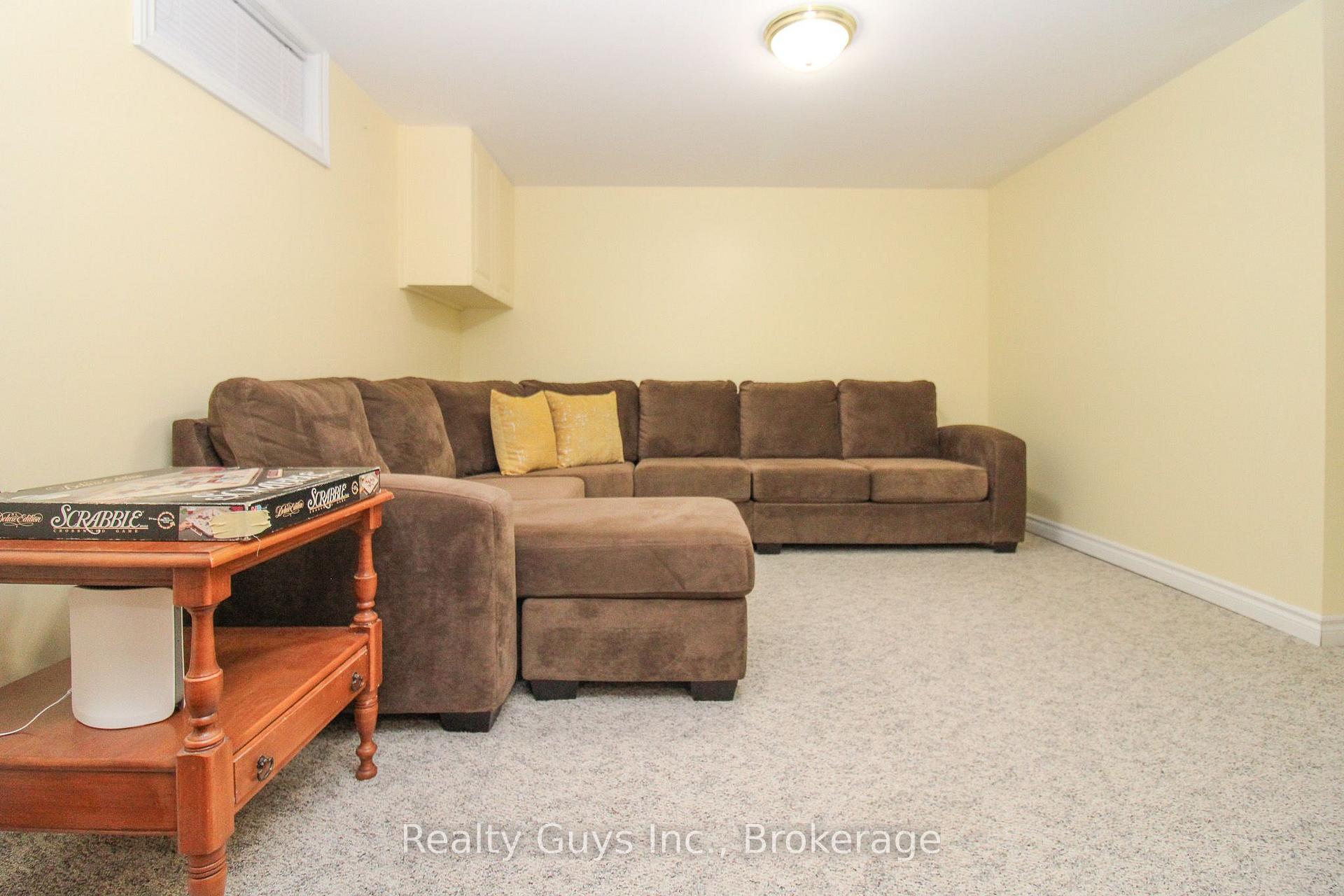 Photo 41 of 734 Crawford Place, Peterborough, Otonabee Ward 1 — HOMEH
