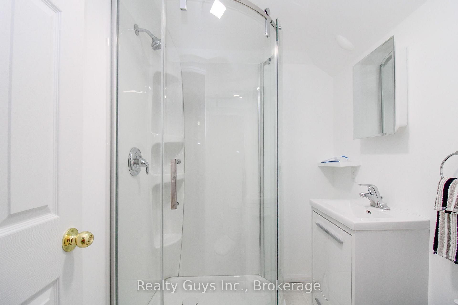 Photo 44 of 734 Crawford Place, Peterborough, Otonabee Ward 1 — HOMEH