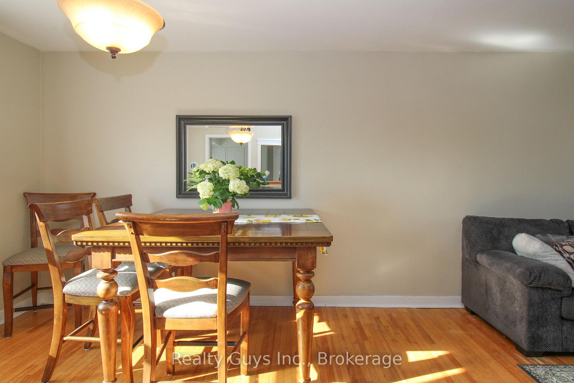 Photo 27 of 727 Chesterfield Avenue, Peterborough, Northcrest Ward 5 — HOMEH