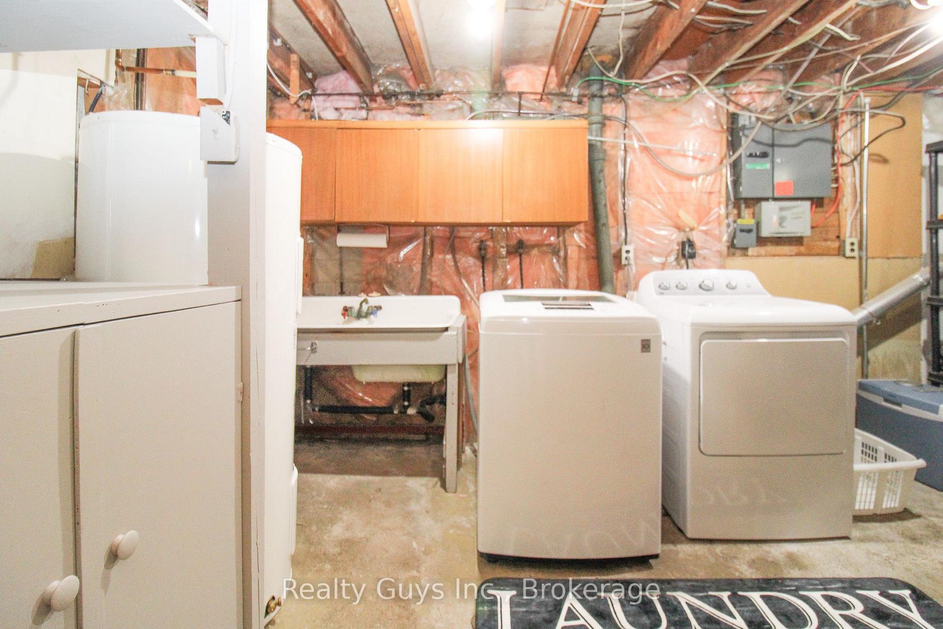 Photo 47 of 727 Chesterfield Avenue, Peterborough, Northcrest Ward 5 — HOMEH