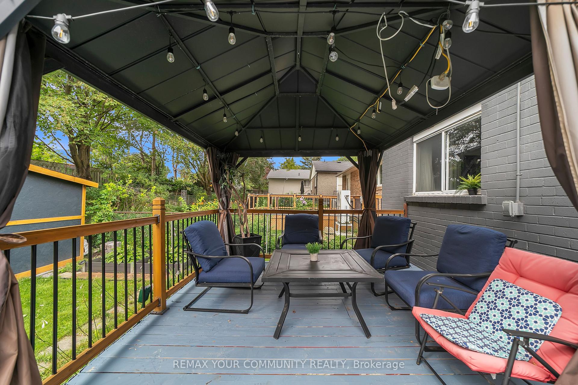 Photo 41 of 210 Currey Crescent, Newmarket, Central Newmarket — HOMEH