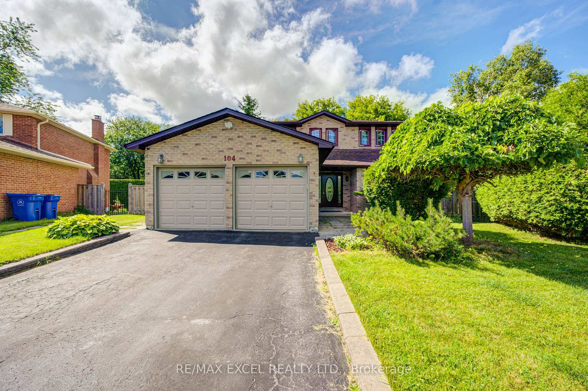 Photo 2 of 104 Lambeth Court, Newmarket, Gorham-College Manor — HOMEH