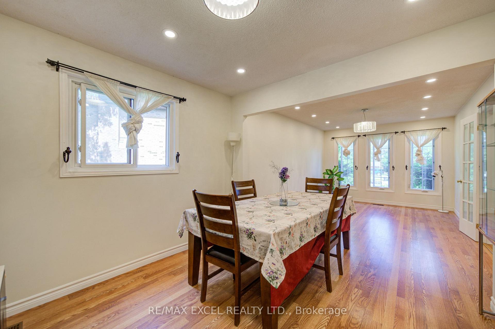 Photo 11 of 104 Lambeth Court, Newmarket, Gorham-College Manor — HOMEH