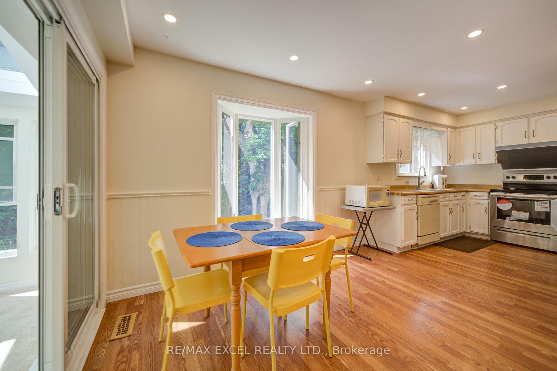 Photo 16 of 104 Lambeth Court, Newmarket, Gorham-College Manor — HOMEH