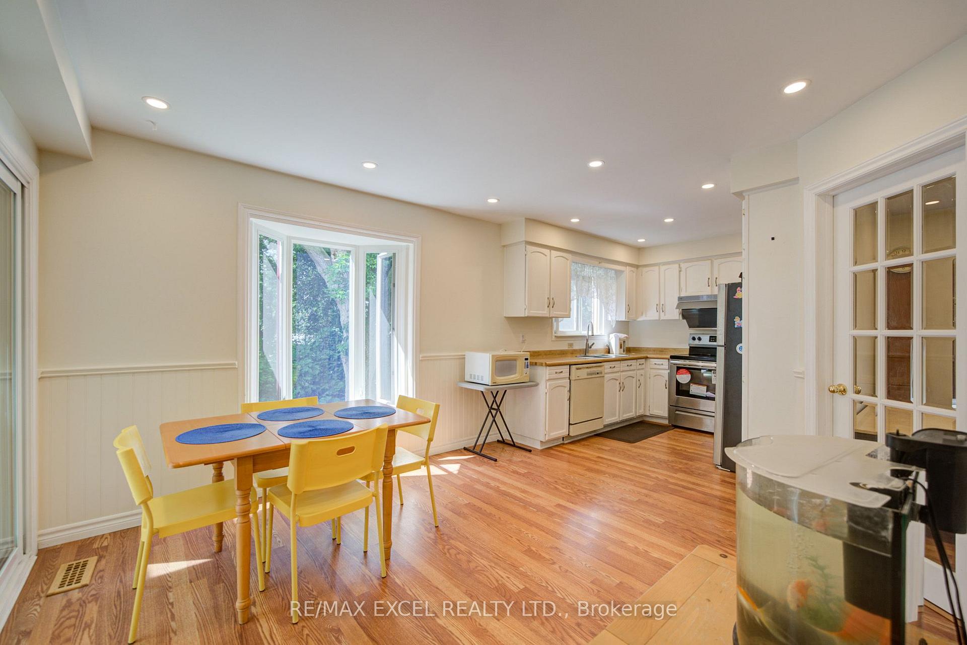 Photo 21 of 104 Lambeth Court, Newmarket, Gorham-College Manor — HOMEH