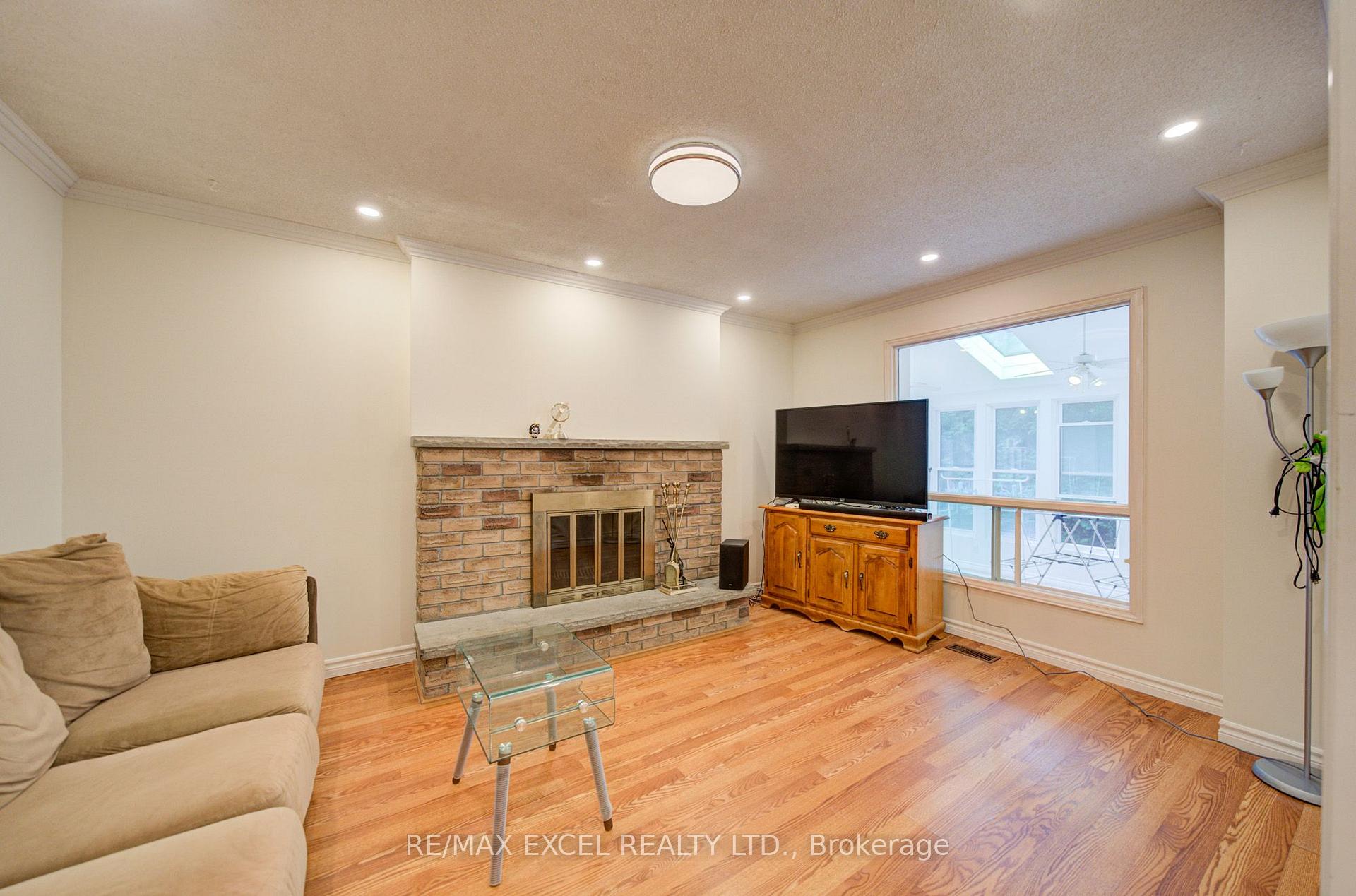 Photo 25 of 104 Lambeth Court, Newmarket, Gorham-College Manor — HOMEH
